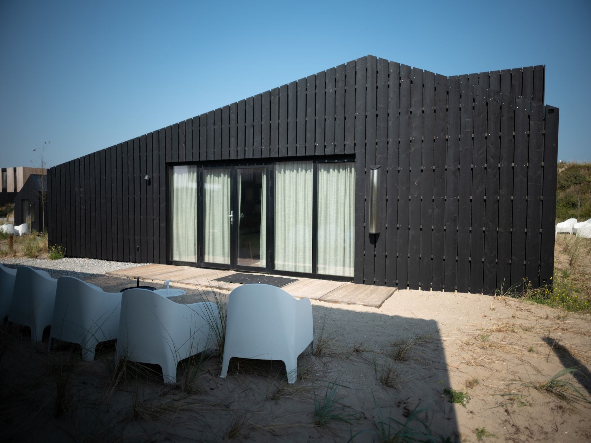 De buitenkant van Sea Lodges Zandvoort 9 in Zandvoort
