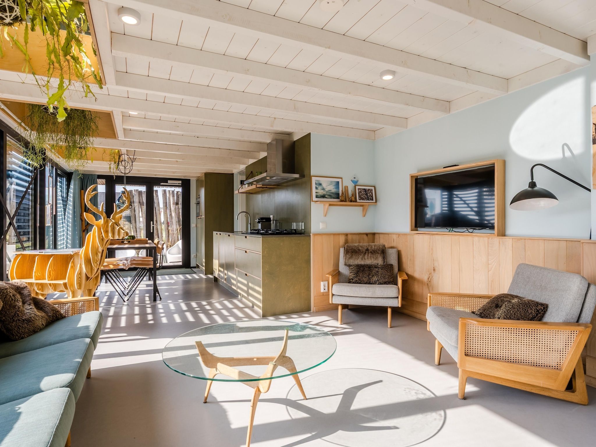 De woonkamer van Sea Lodges Zandvoort 9 in Zandvoort