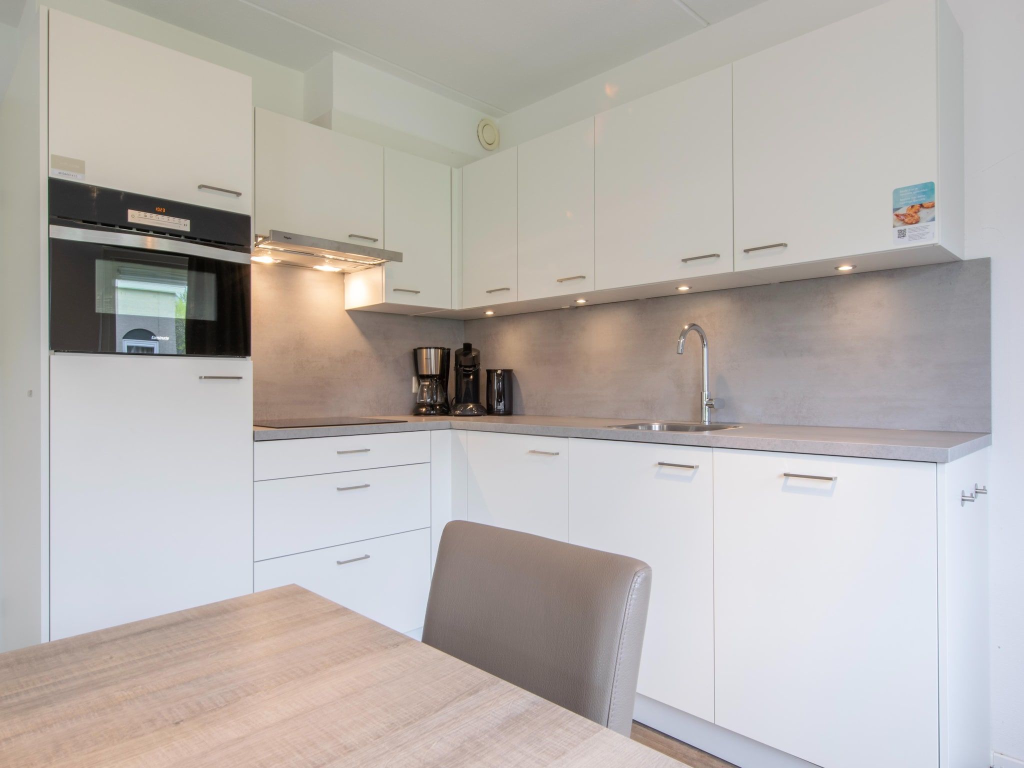 De keuken van Vakantiepark de Soeten Haert 19 in Renesse