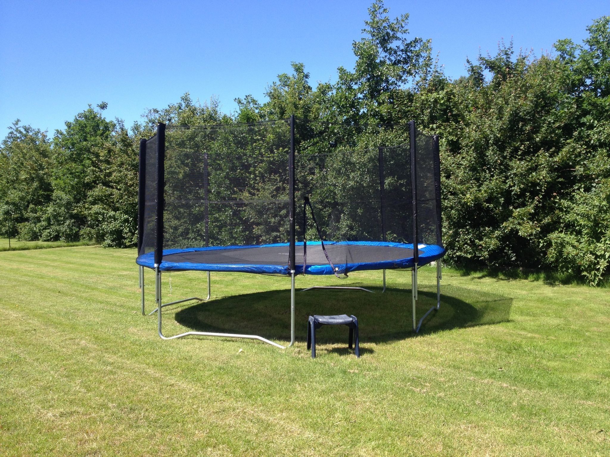 De tuin van Scoreldame XL in Schoorldam