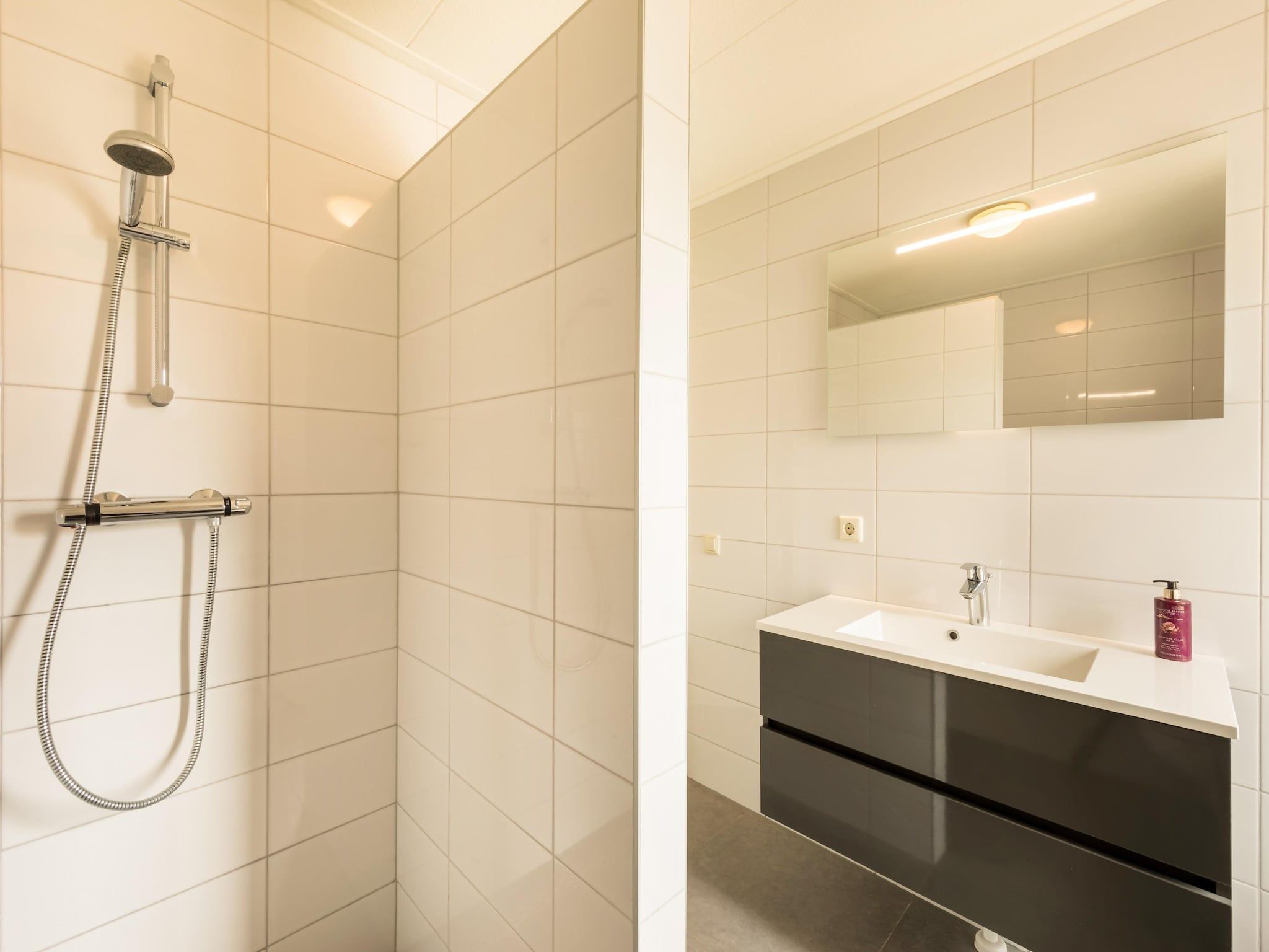 De badkamer van Vakantiepark De Heeren van 's Gravensande 2 in 's-Gravenzande