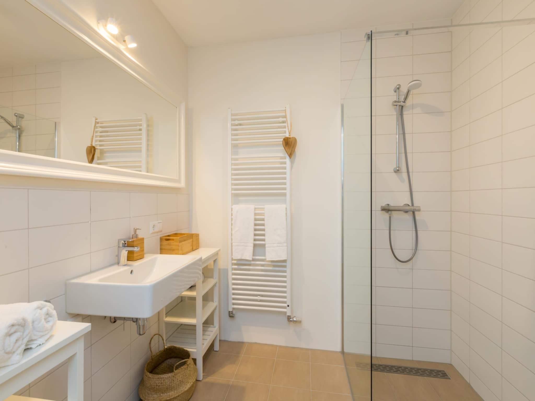 De badkamer van Aparthotel Zoutelande - 5 pers luxe appartement in Zoutelande