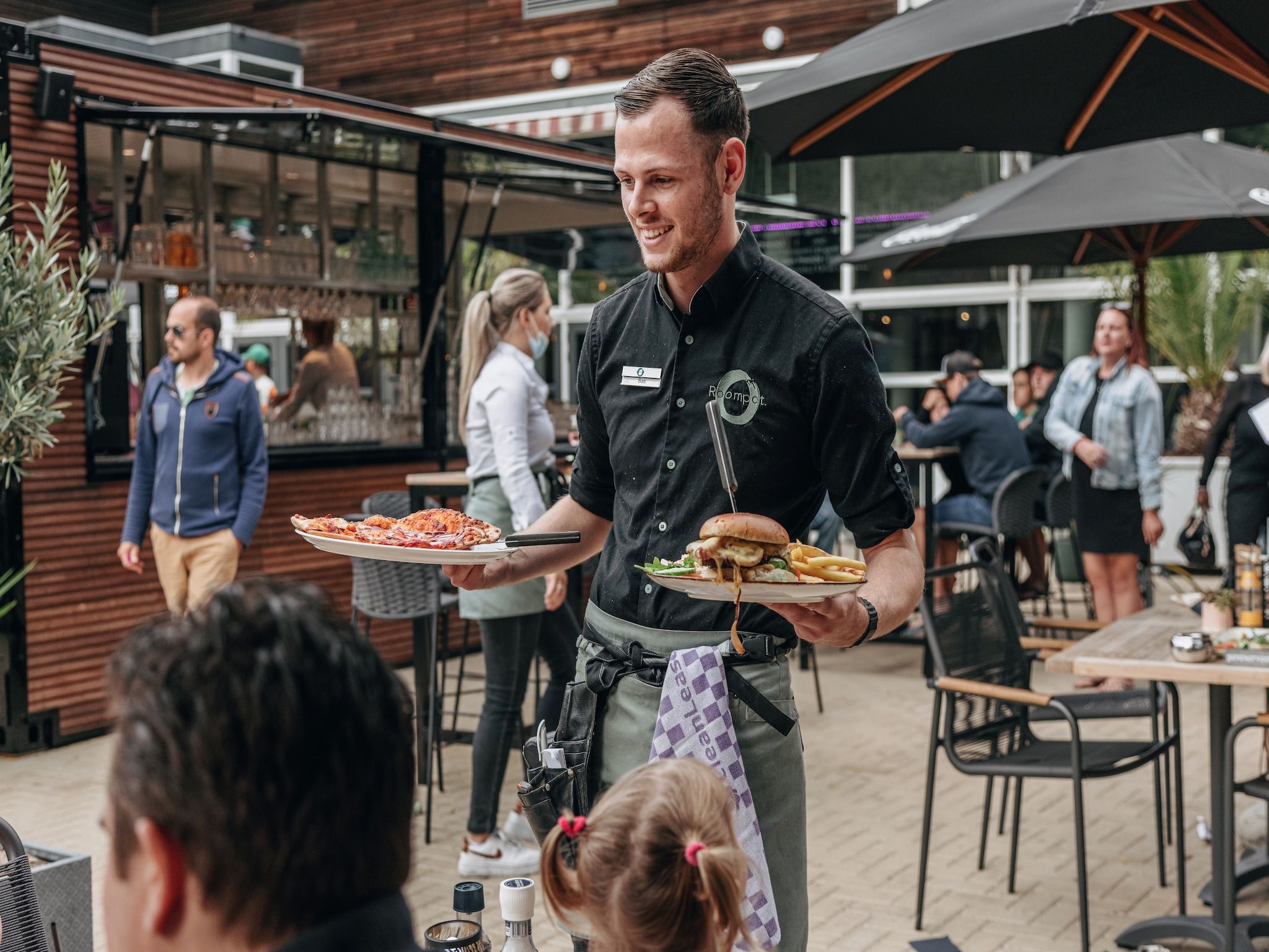Parkfaciliteiten bij Vakantiepark Kijkduin 10 in Den Haag