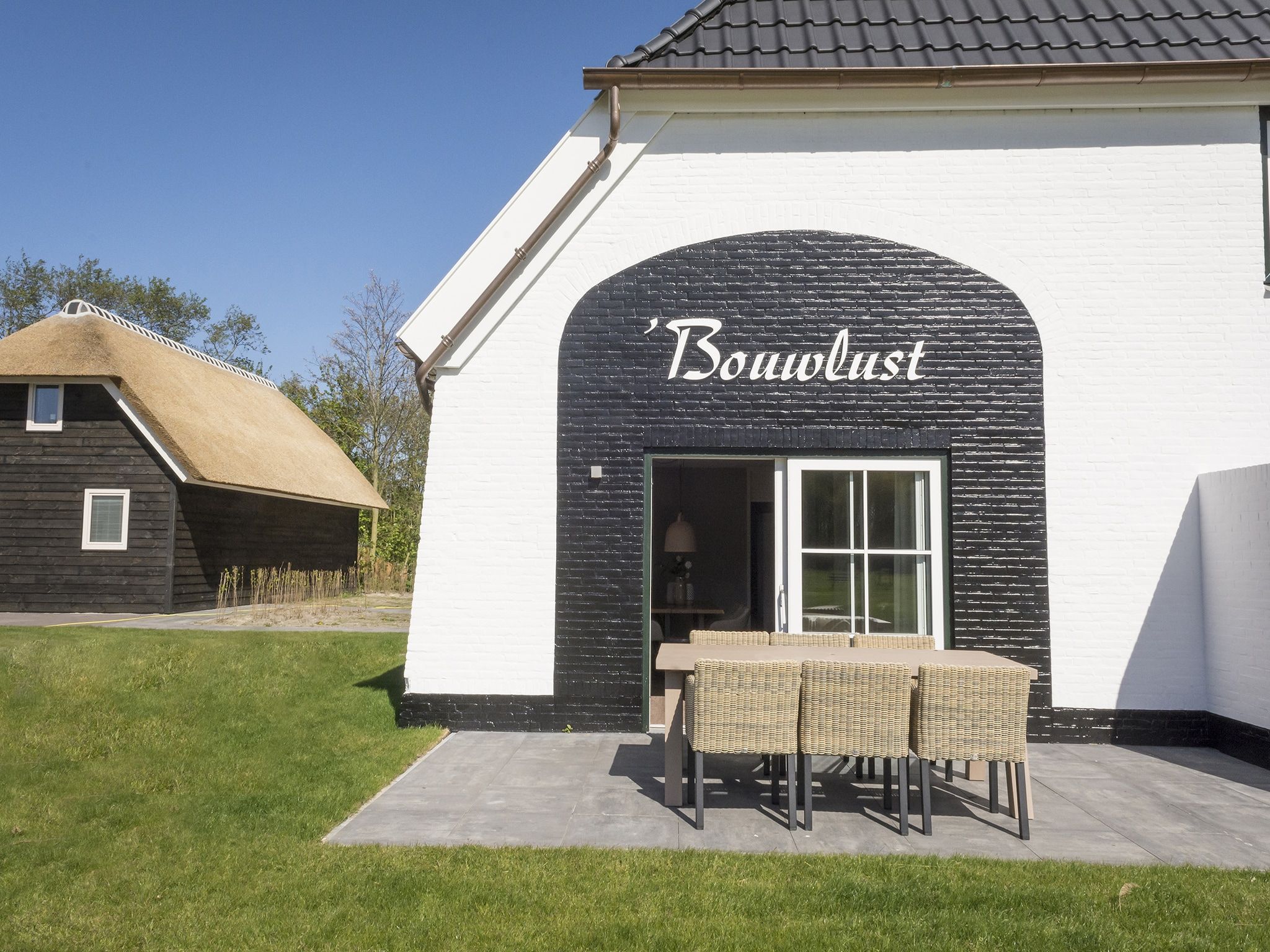 De buitenkant van Bouwlust G21 in De Cocksdorp - Texel