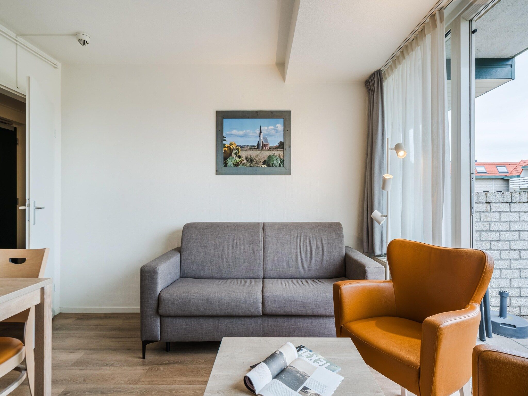 De woonkamer van Bosch en Zee 3 in De Koog Texel