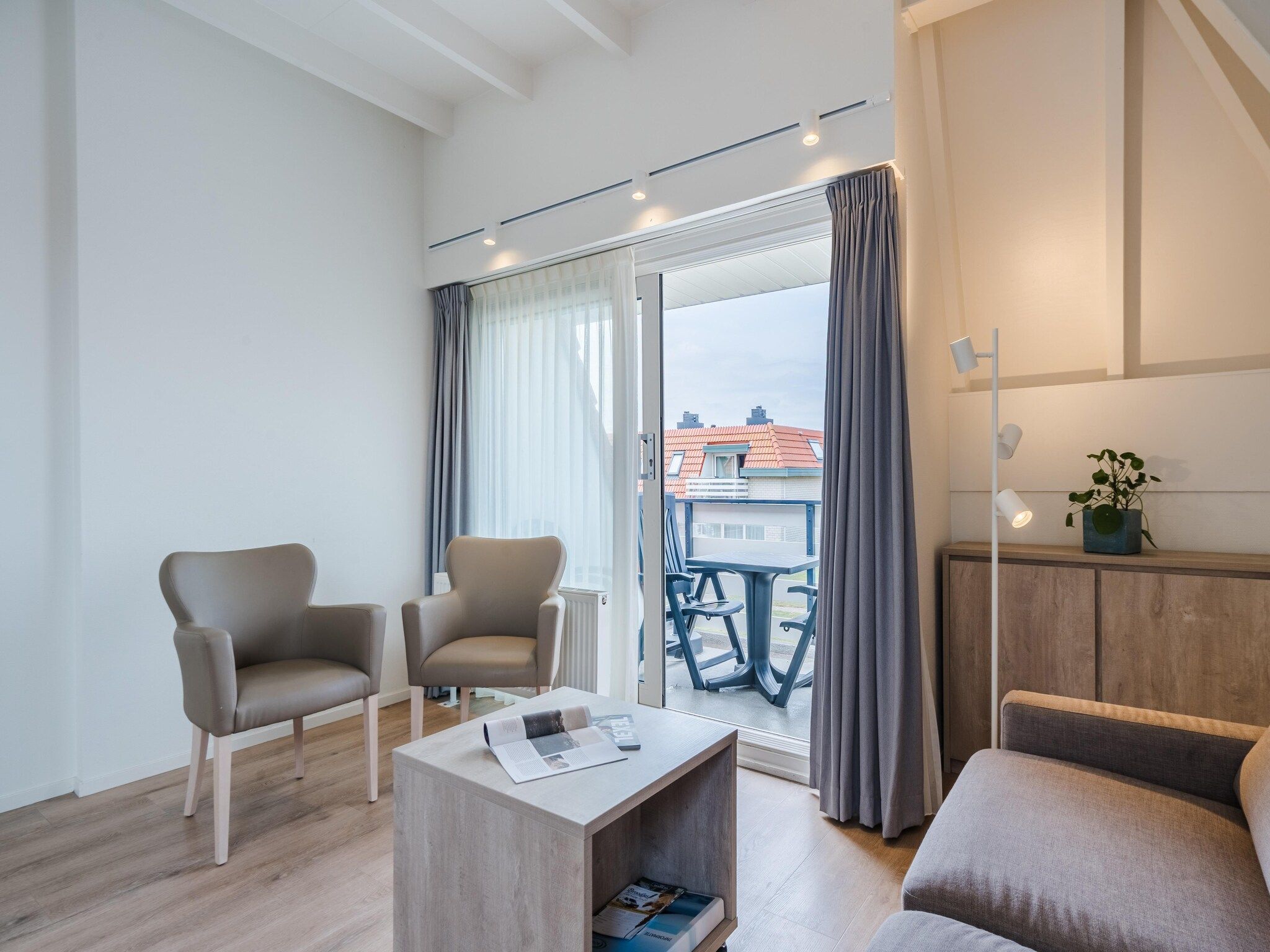 De woonkamer van Bosch en Zee 1 in De Koog Texel