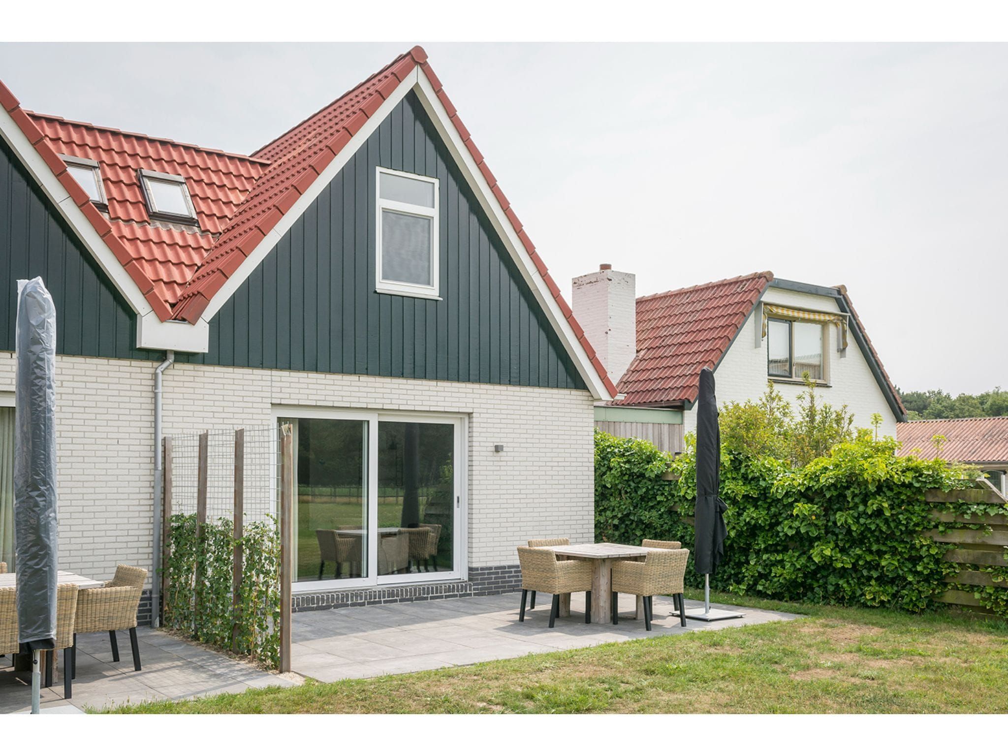 Het terras van Bouwlust E11 in De Cocksdorp Texel