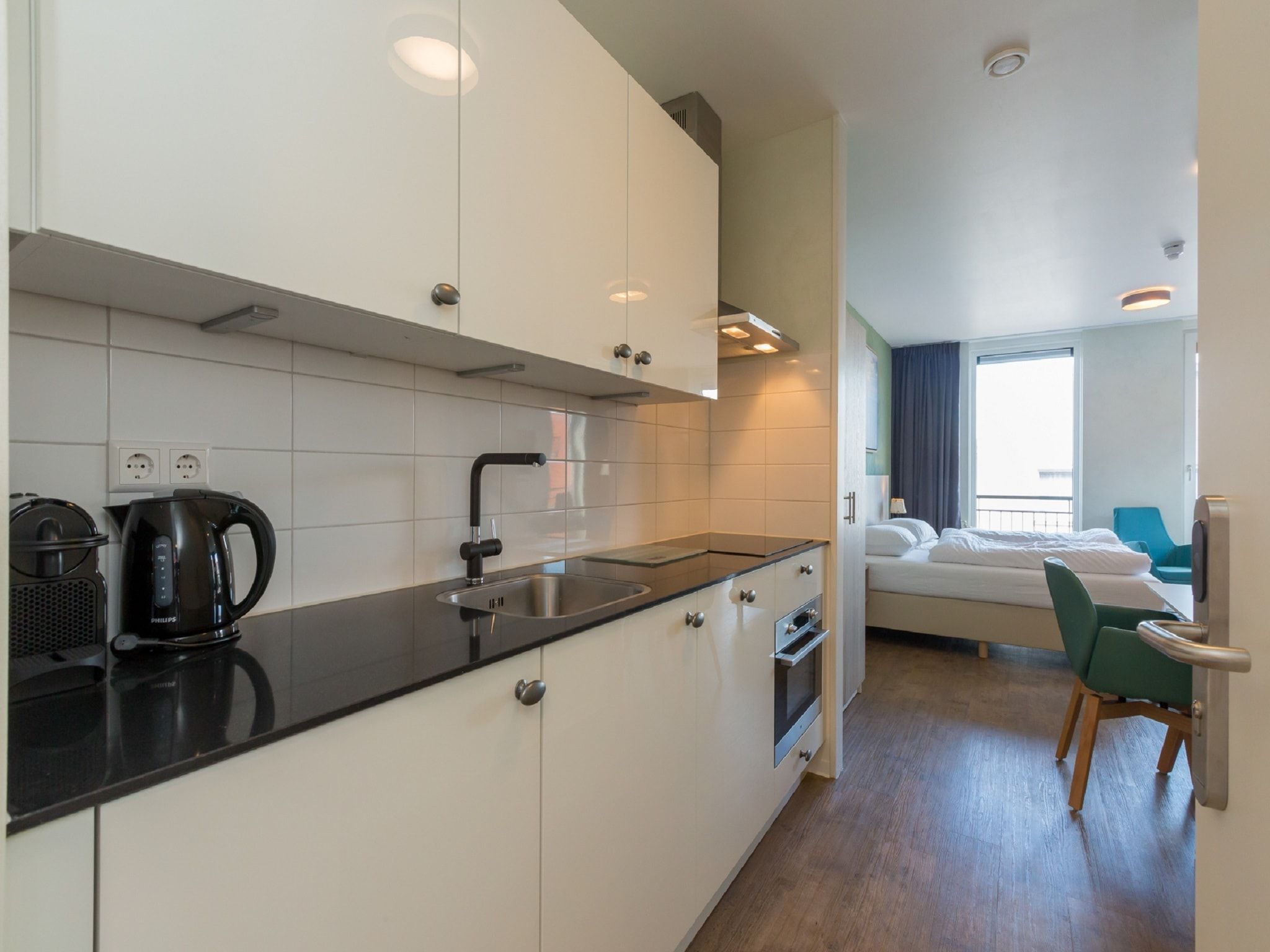 De keuken van Aparthotel Zoutelande - 2 pers luxe studio - huisdier in Zoutelande