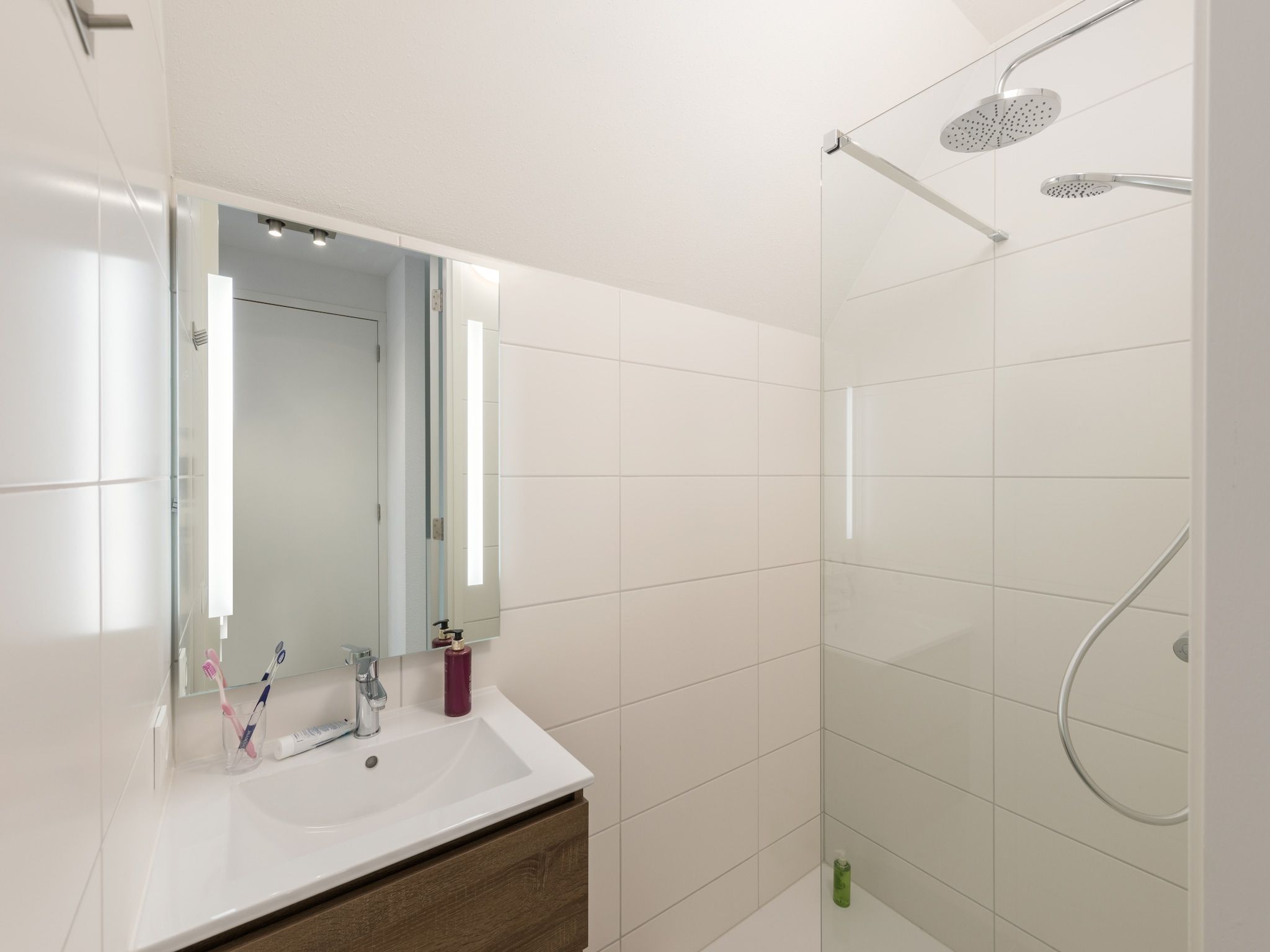 De badkamer van Waterstaete Ossenzijl 3 in Ossenzijl