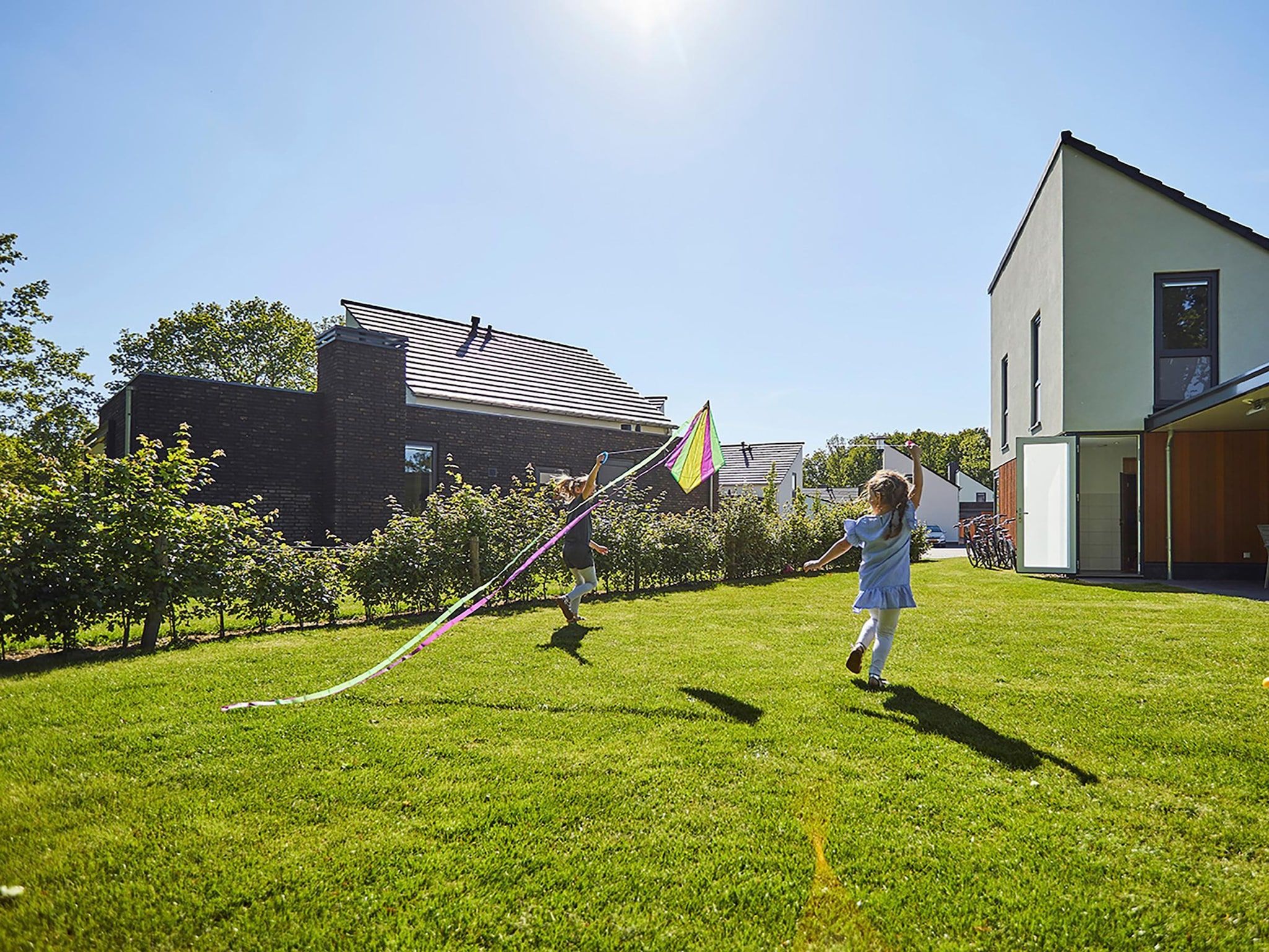 De tuin van Buitenhof De Leistert 26 in Roggel