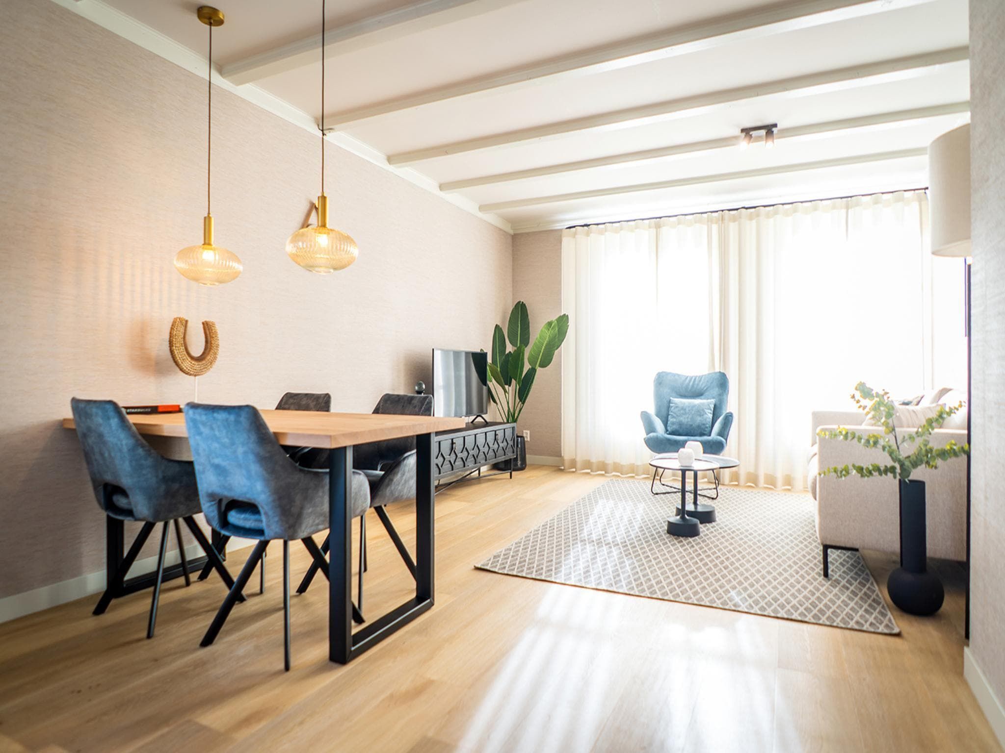 De eetkamer van Appartement Hoeve Holland R1 in De Cocksdorp - Texel