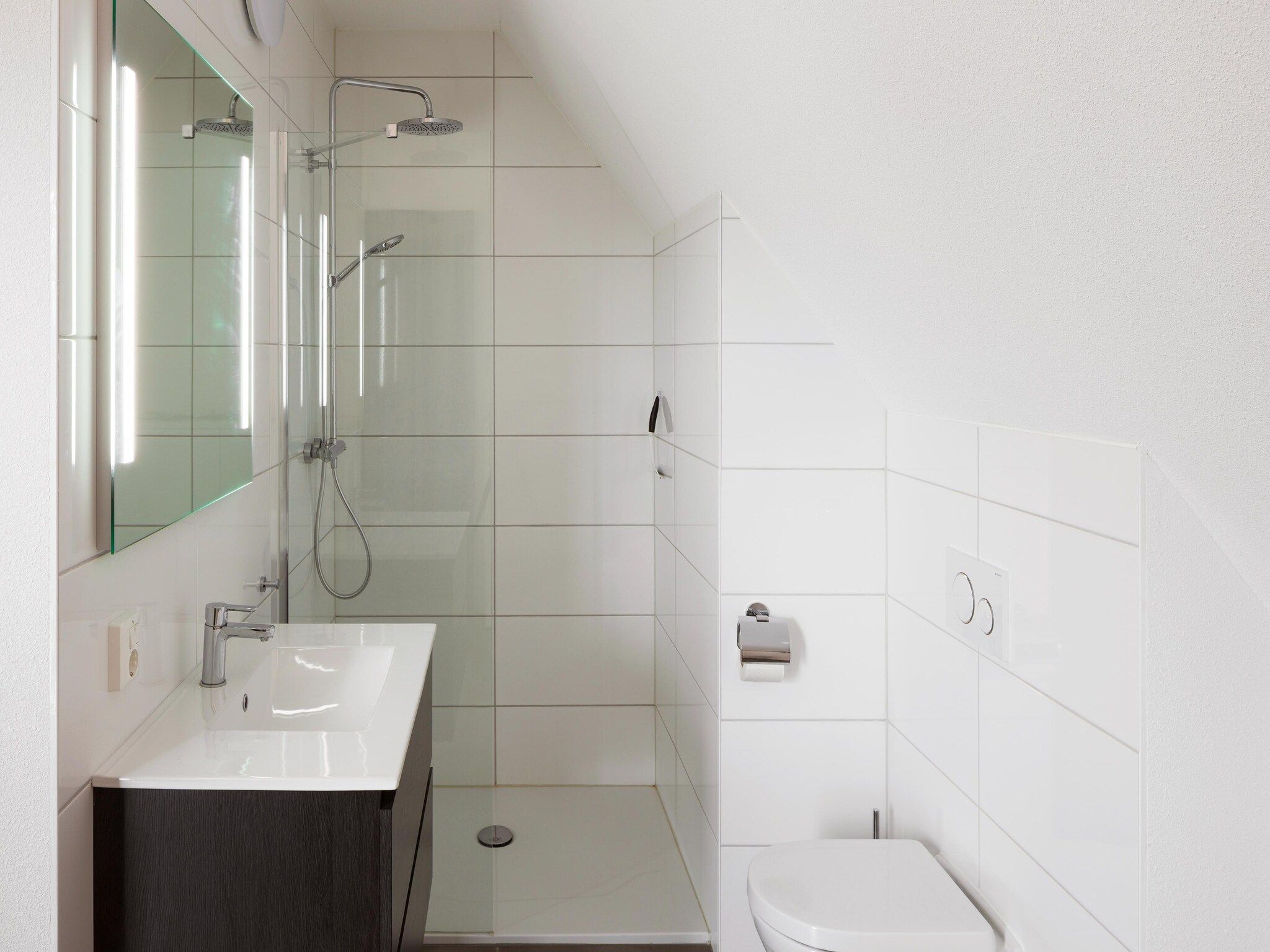 De badkamer van Waterstaete Ossenzijl 1 in Ossenzijl