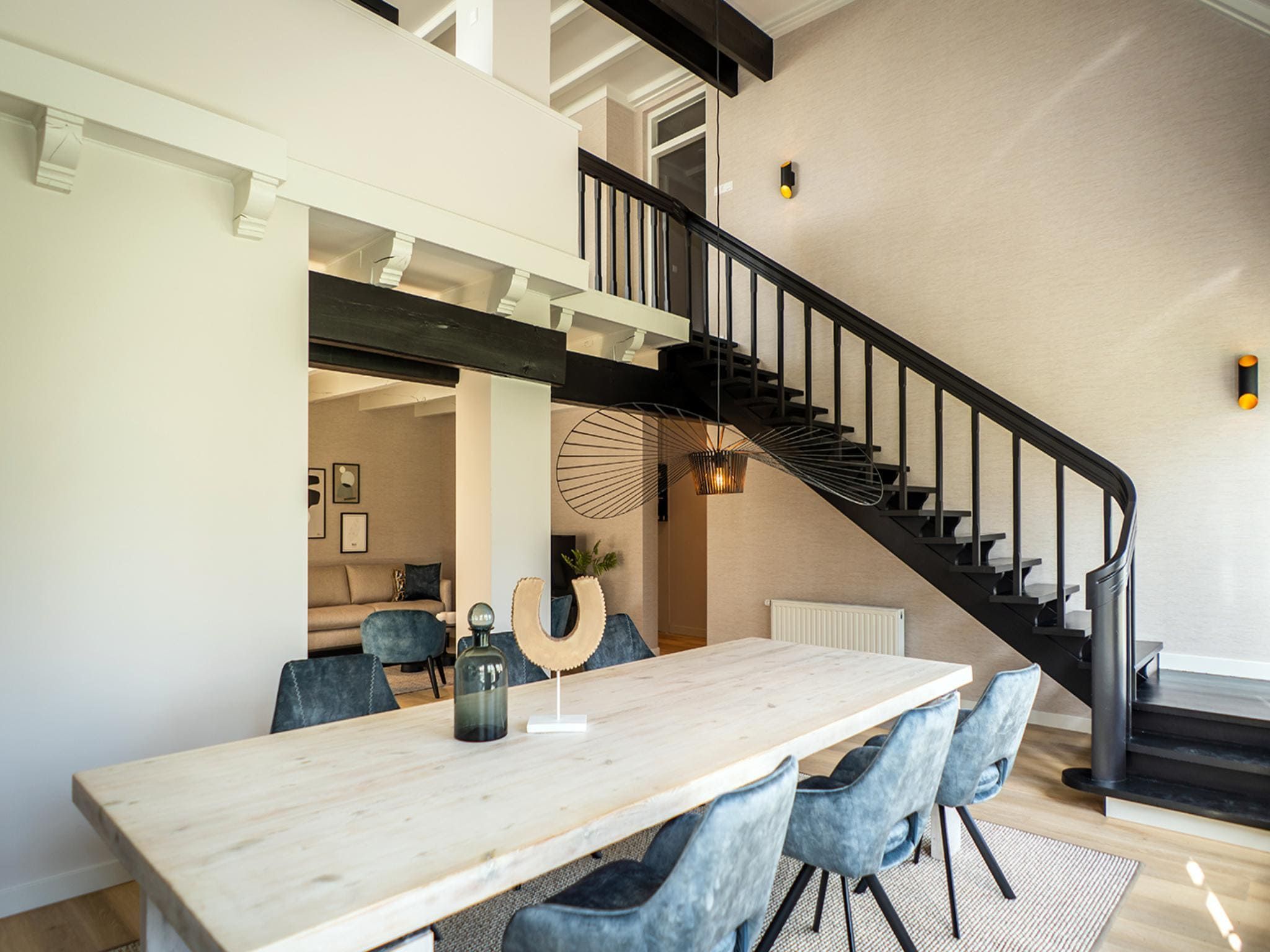 De eetkamer van App Hoeve Holland W6 in De Cocksdorp Texel