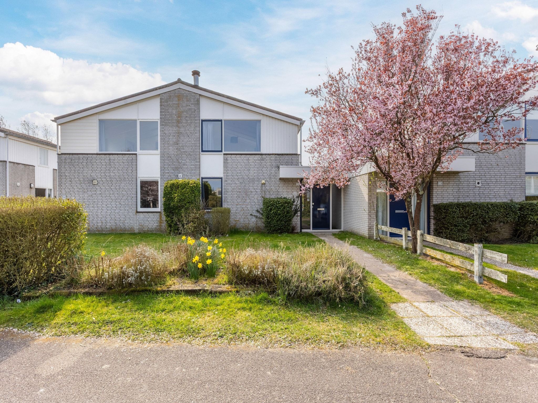 De buitenkant van Roompot Beach Resort 21 in Kamperland