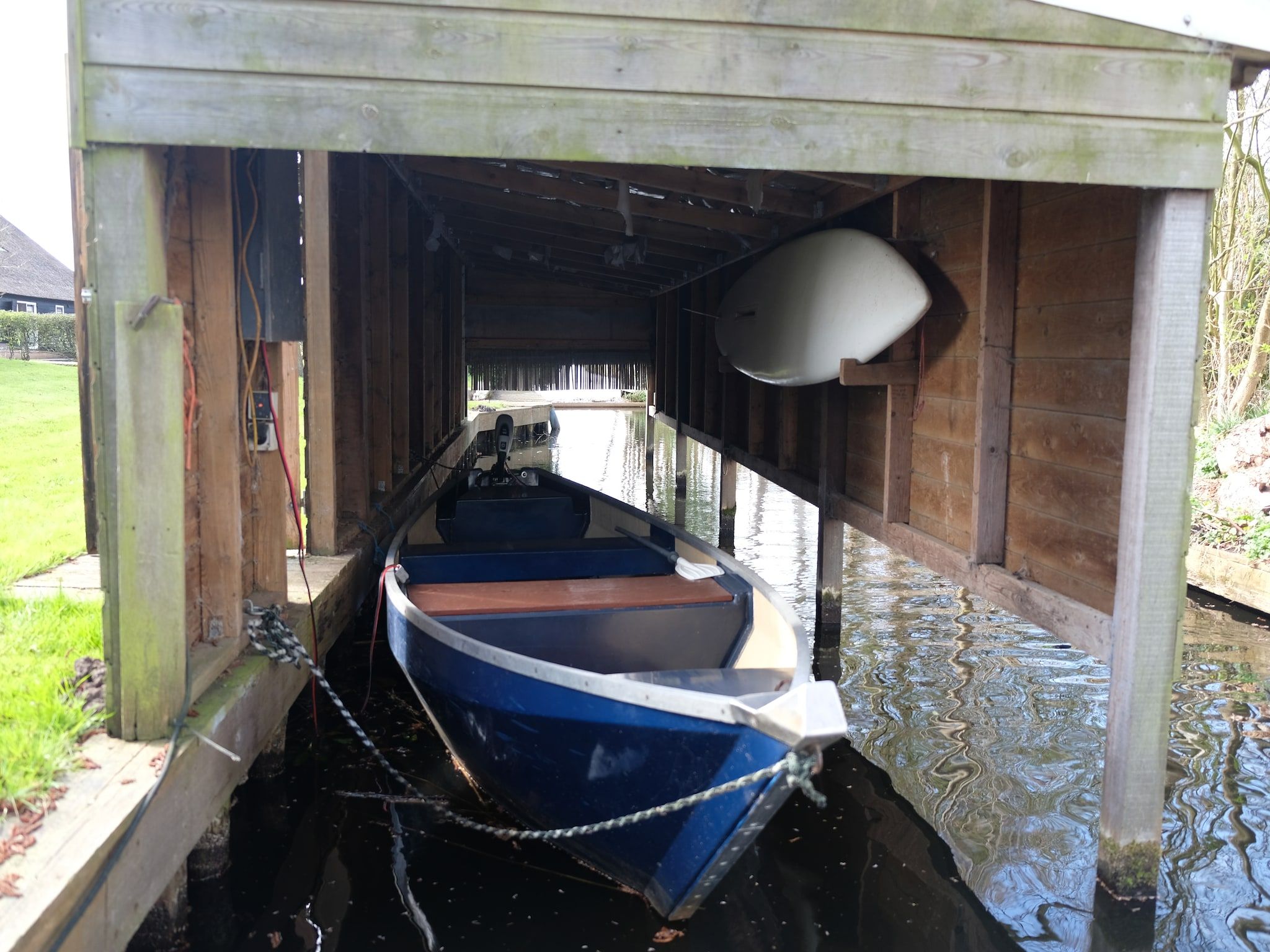 Voorzieningen bij Aan de dwarsgracht in Giethoorn