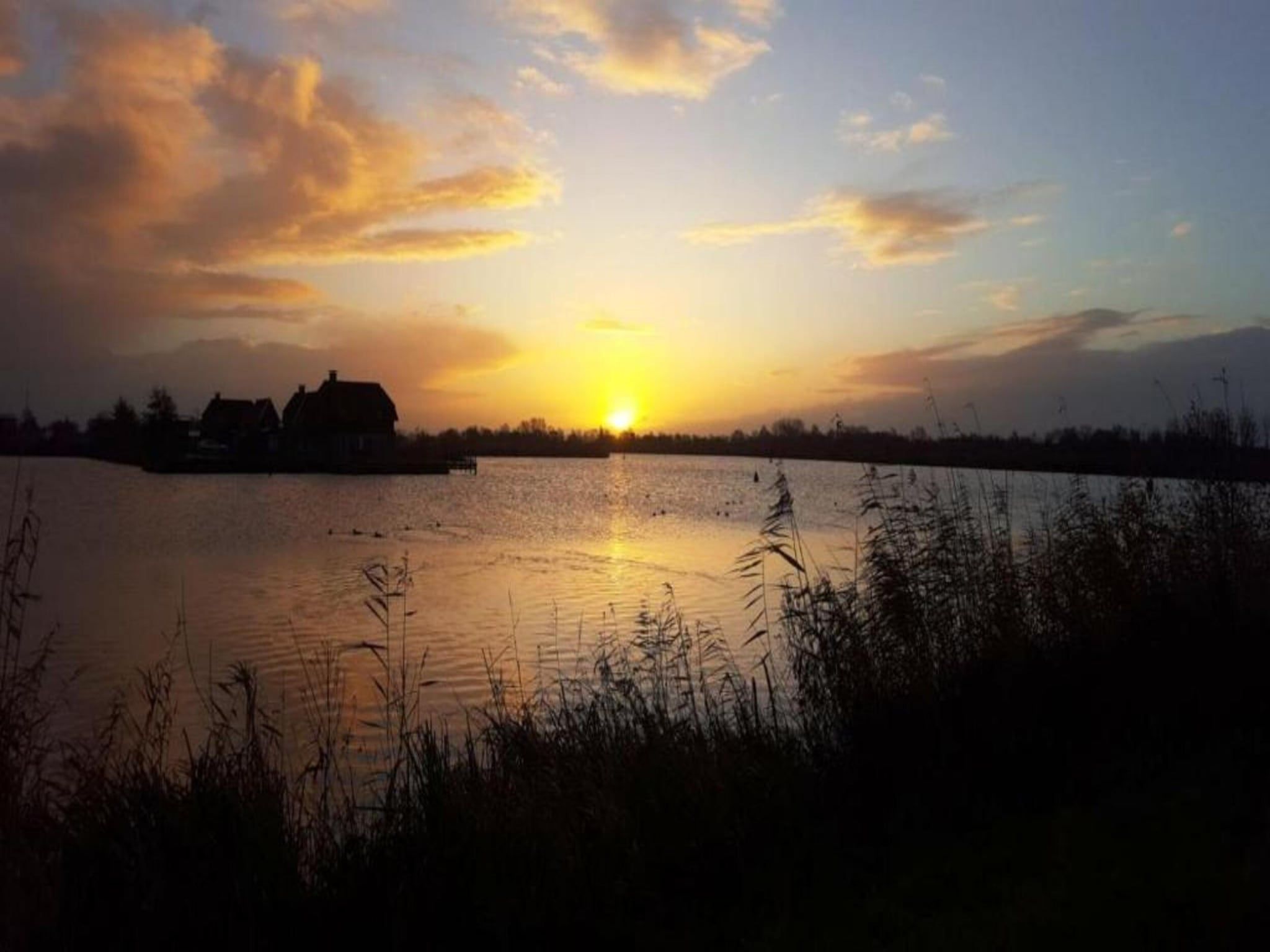 Aan de dwarsgracht in Giethoorn - Foto 36 van 40