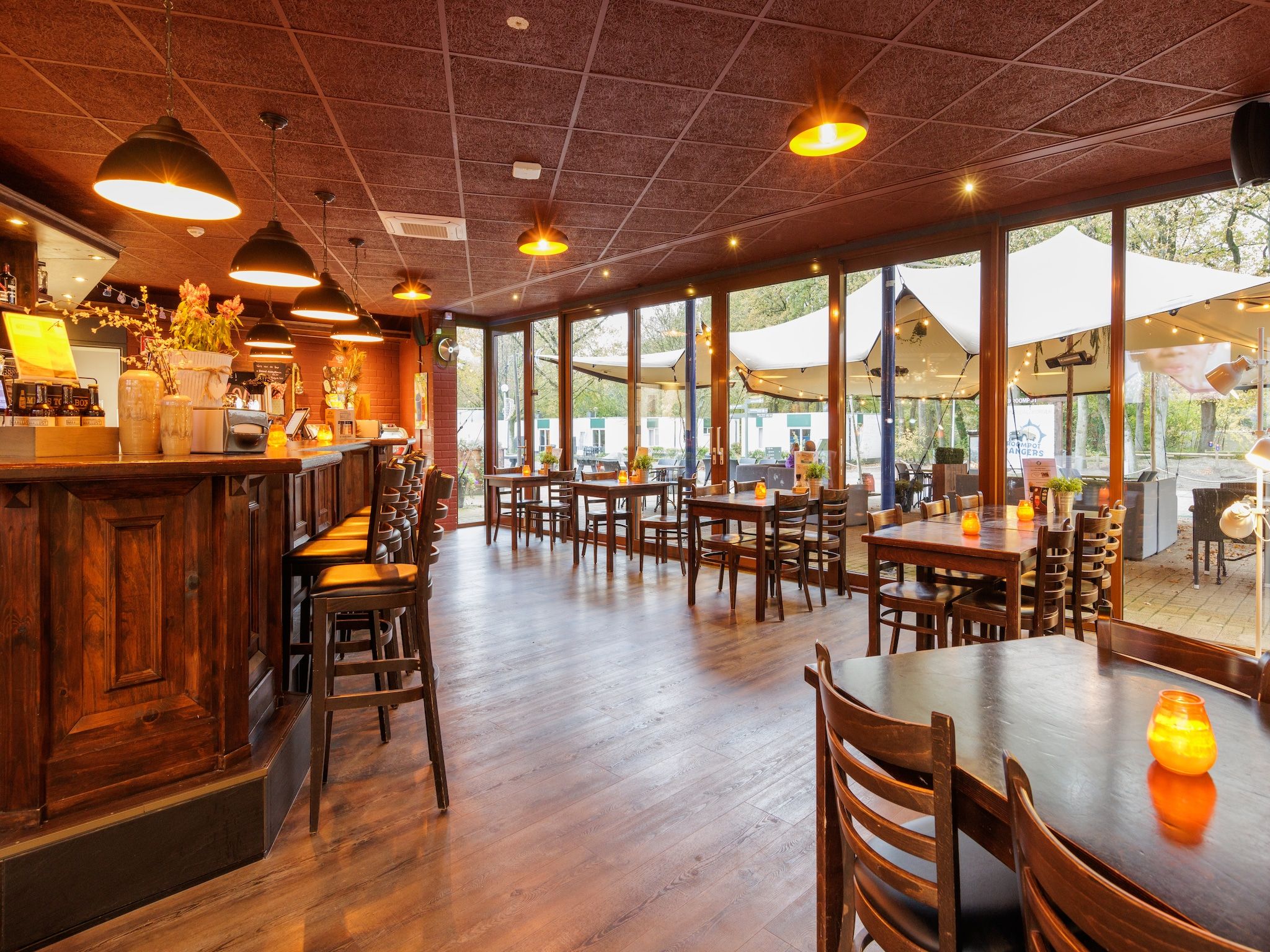 Parkfaciliteiten bij Vakantiepark Hunzedal 10 in Borger