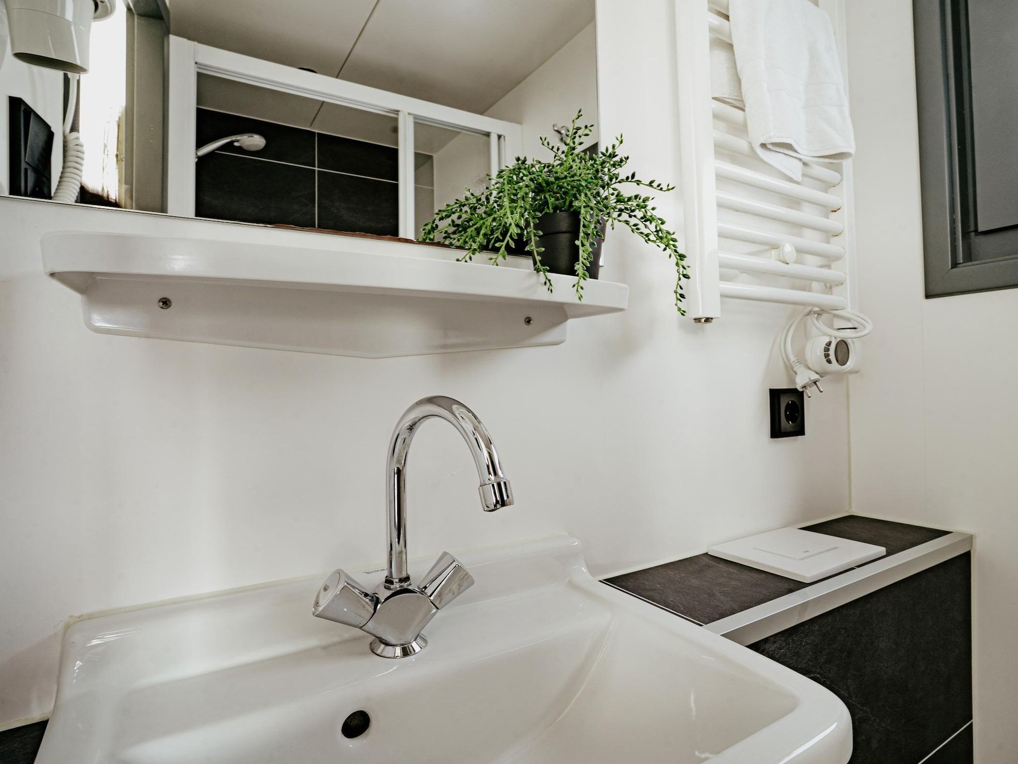 De badkamer van Waterpark de Meerparel 9 in Uitgeest