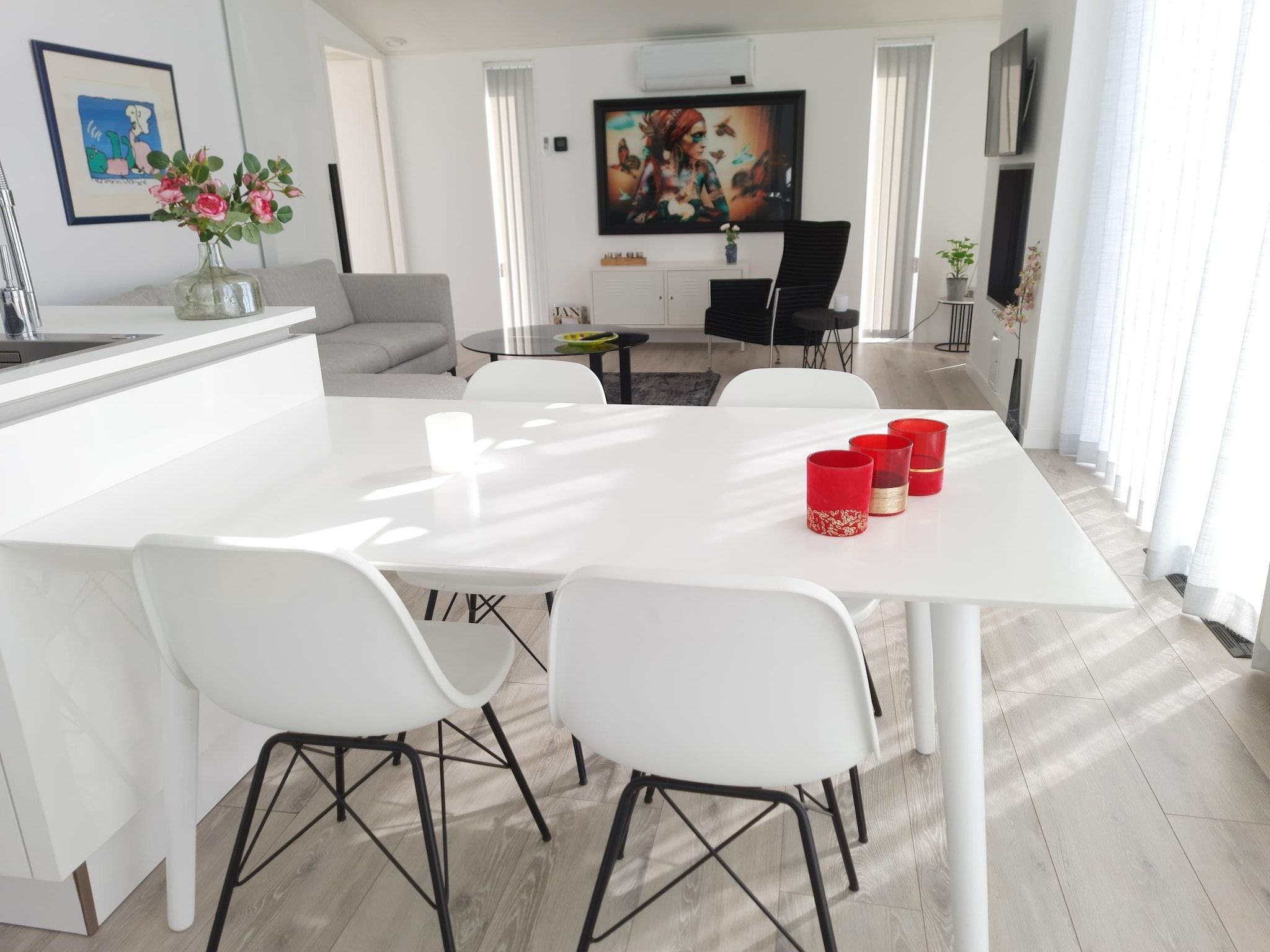 De woonkamer van Water Resort Oosterschelde 46 in Wemeldinge