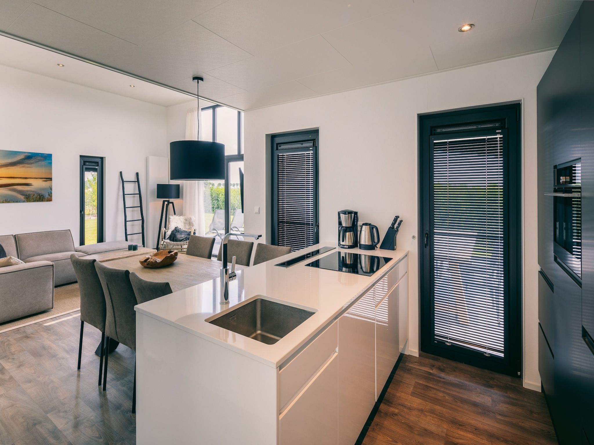 De keuken van Vakantiepark Zeedijk 2 in Herkingen