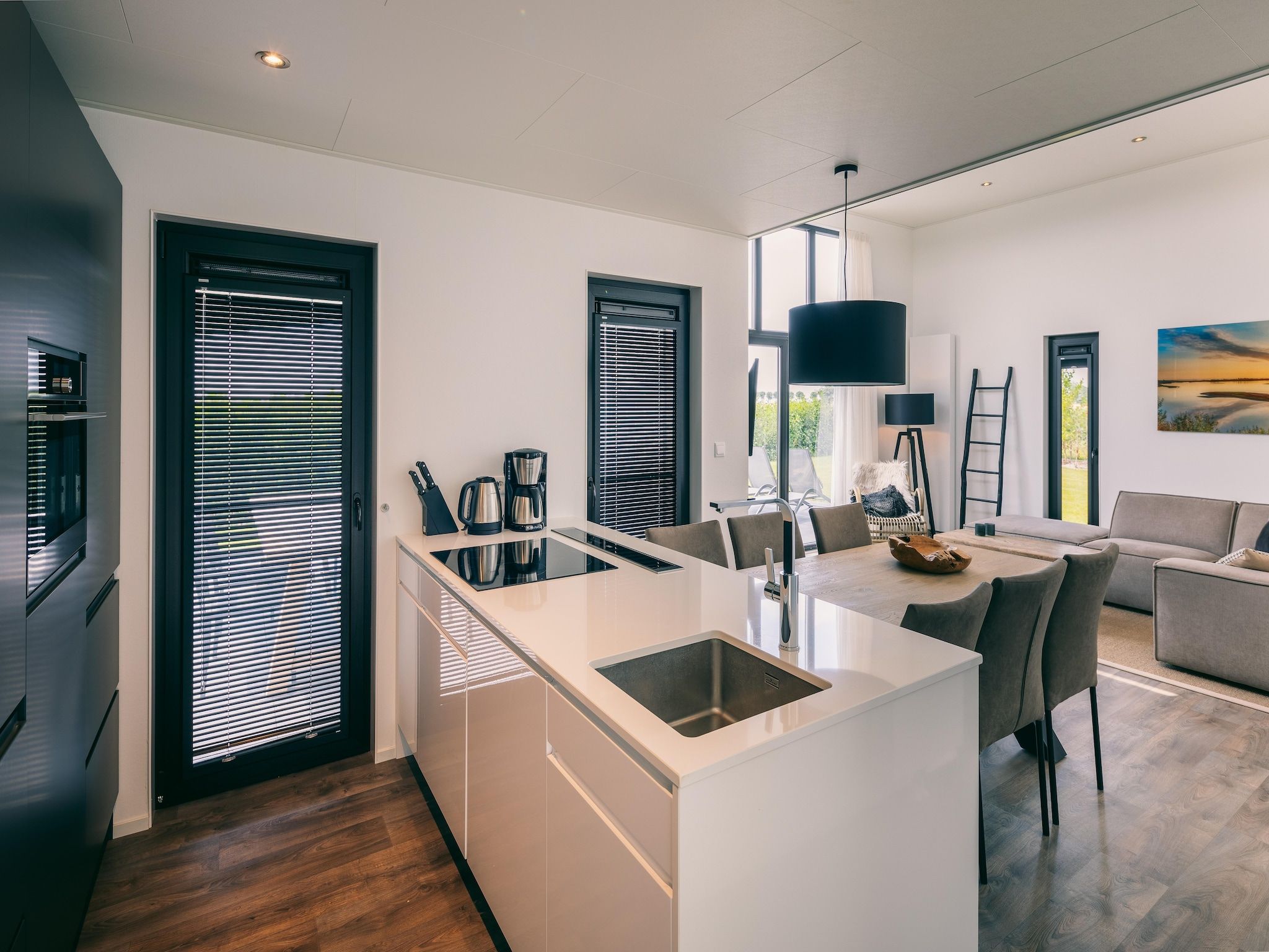 De keuken van Vakantiepark Zeedijk 2 in Herkingen