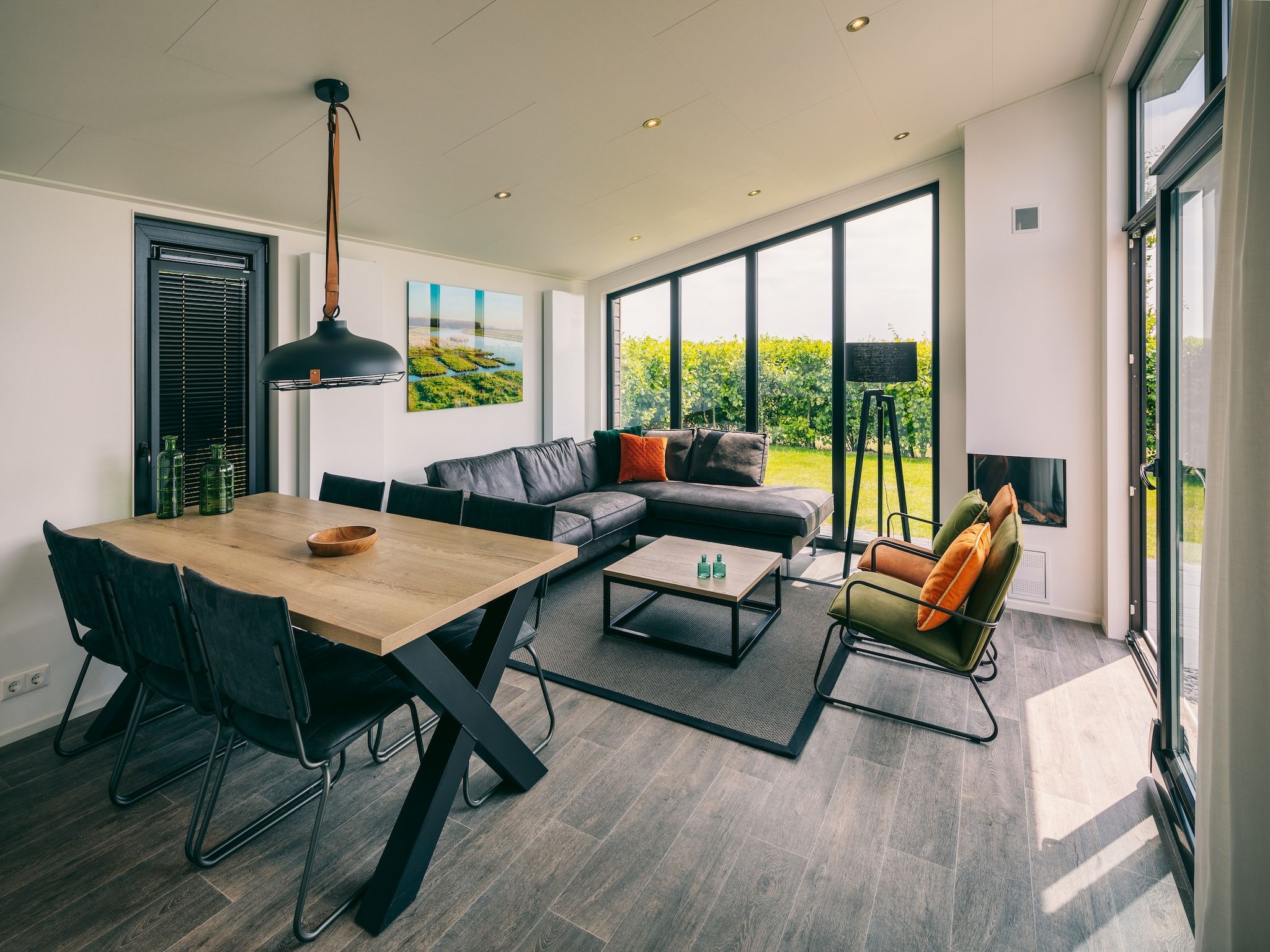 De woonkamer van Vakantiepark Zeedijk 3 in Herkingen