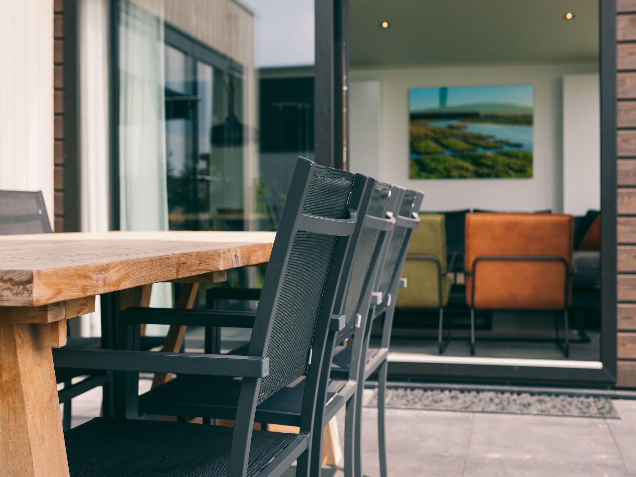 Het terras van Vakantiepark Zeedijk 3 in Herkingen