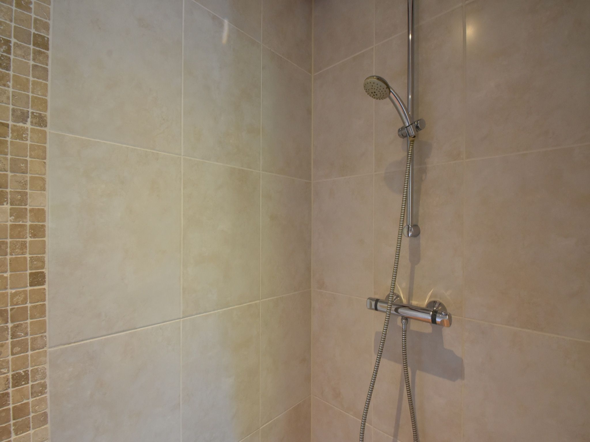 De badkamer van 8p Garnekuul 1 in Callantsoog