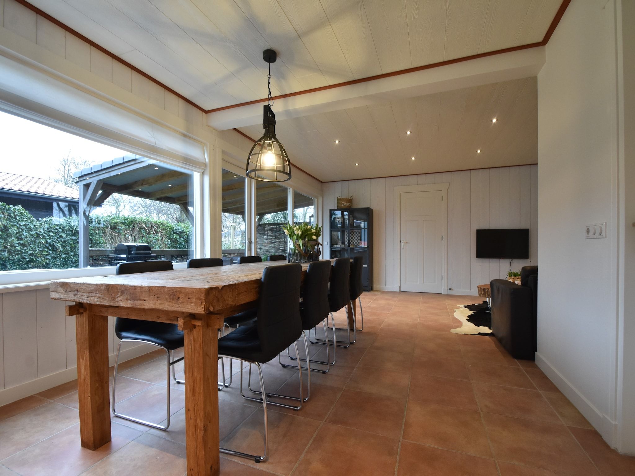 De eetkamer van 8p Garnekuul 1 in Callantsoog