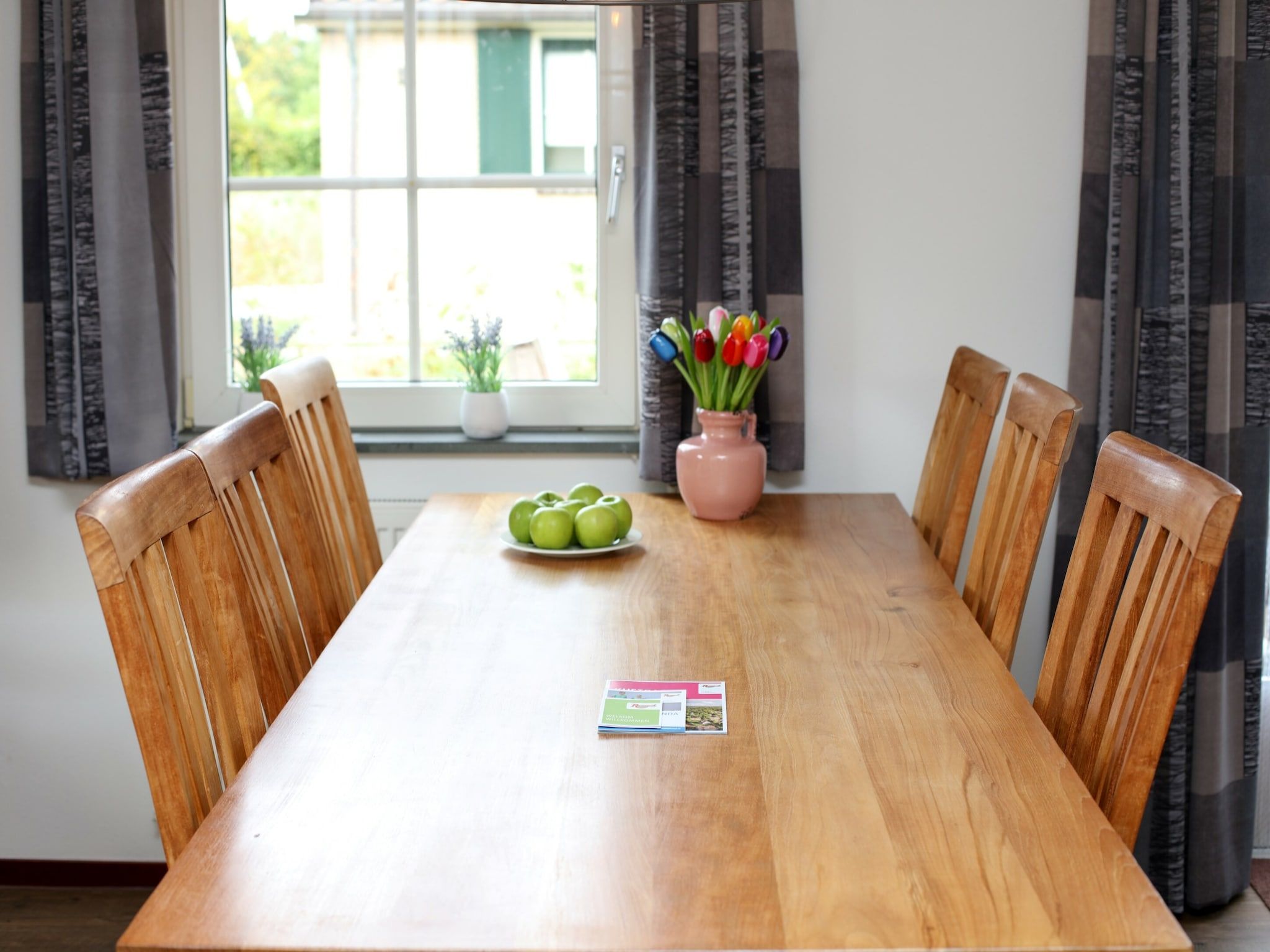 De woonkamer van Kustpark Texel 11 in De Koog