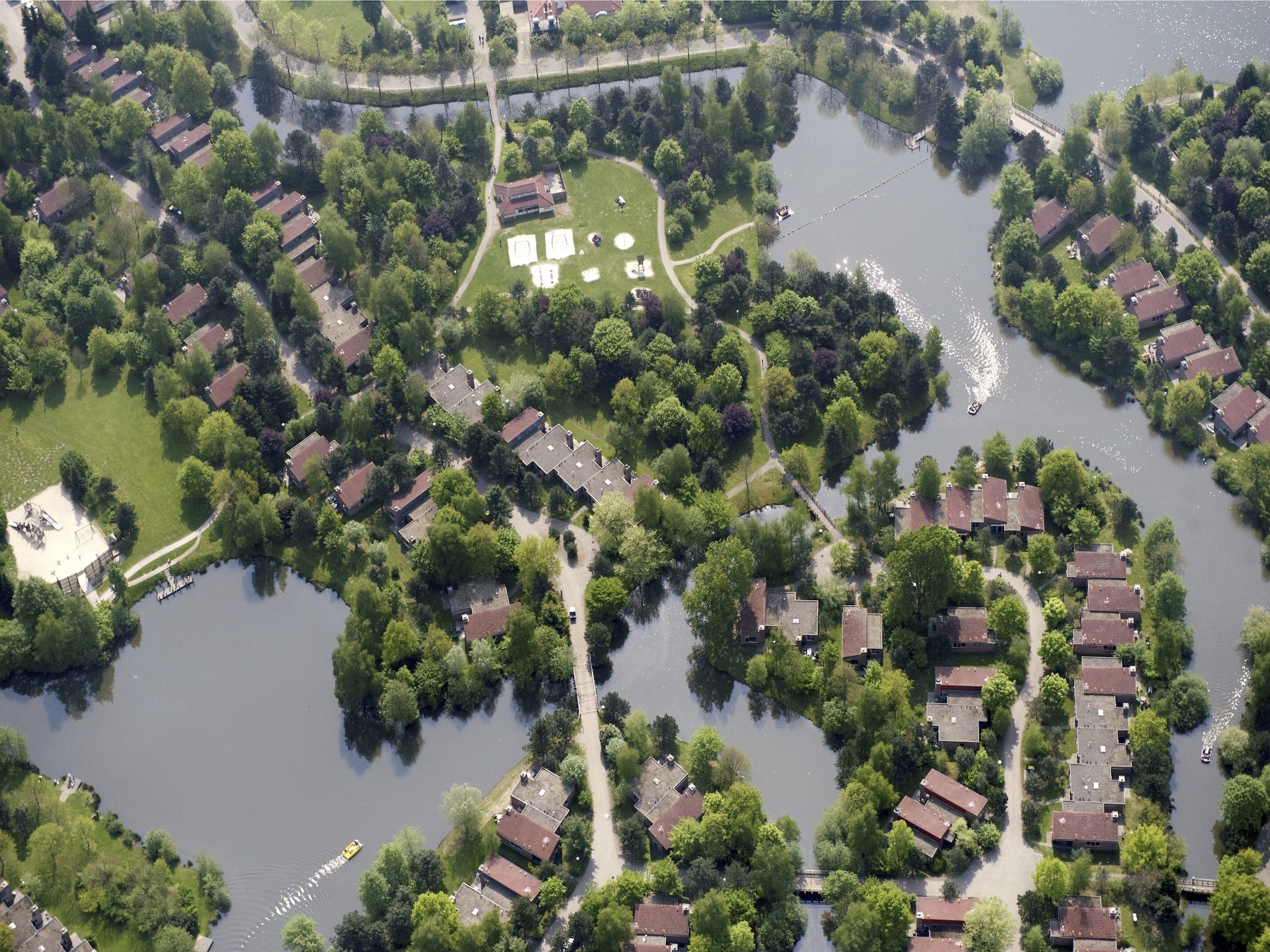 De buitenkant van Vakantiepark Weerterbergen 8 in Weert