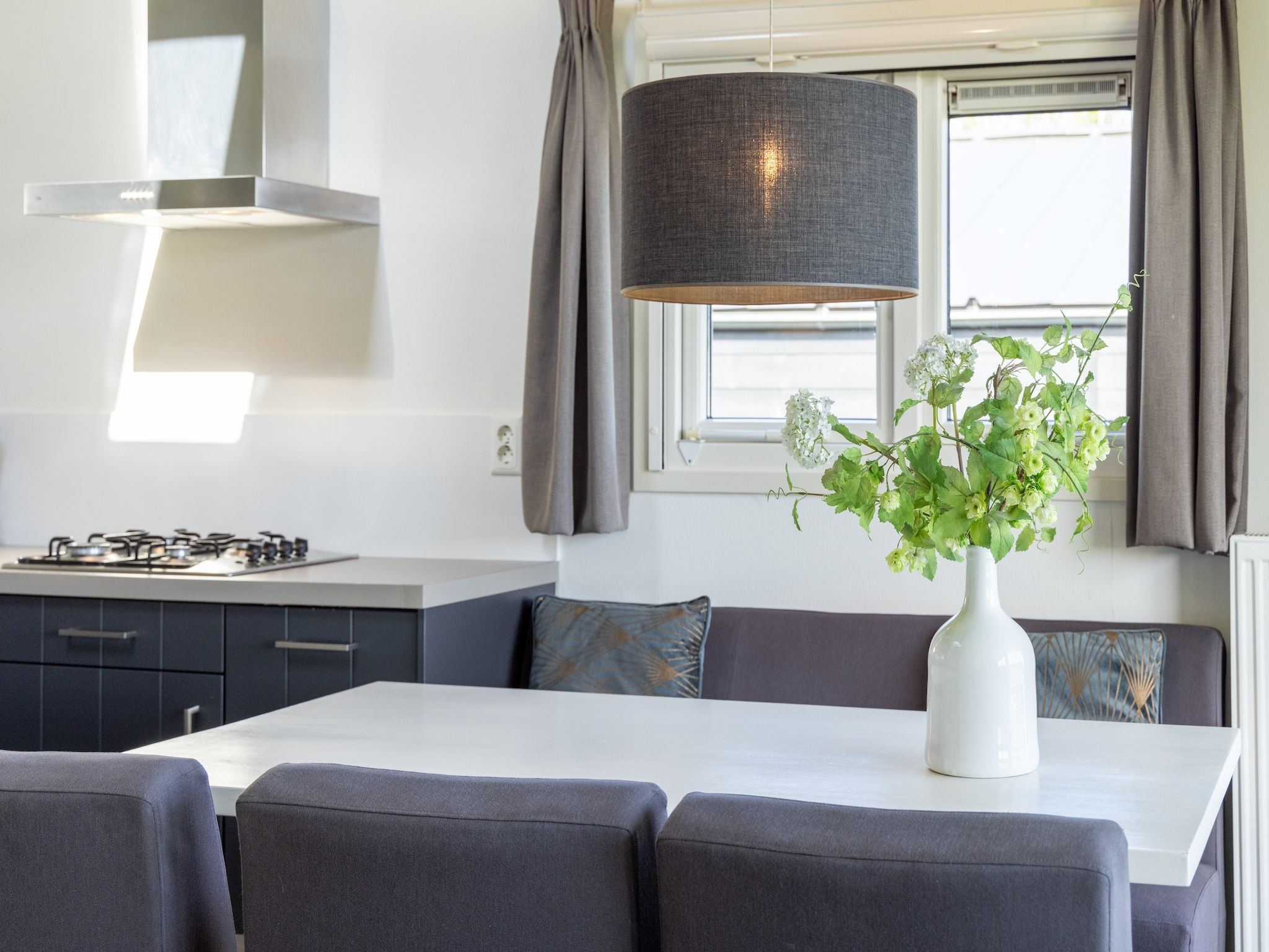 De keuken van Waterpark Terkaple 1 in Terkaple