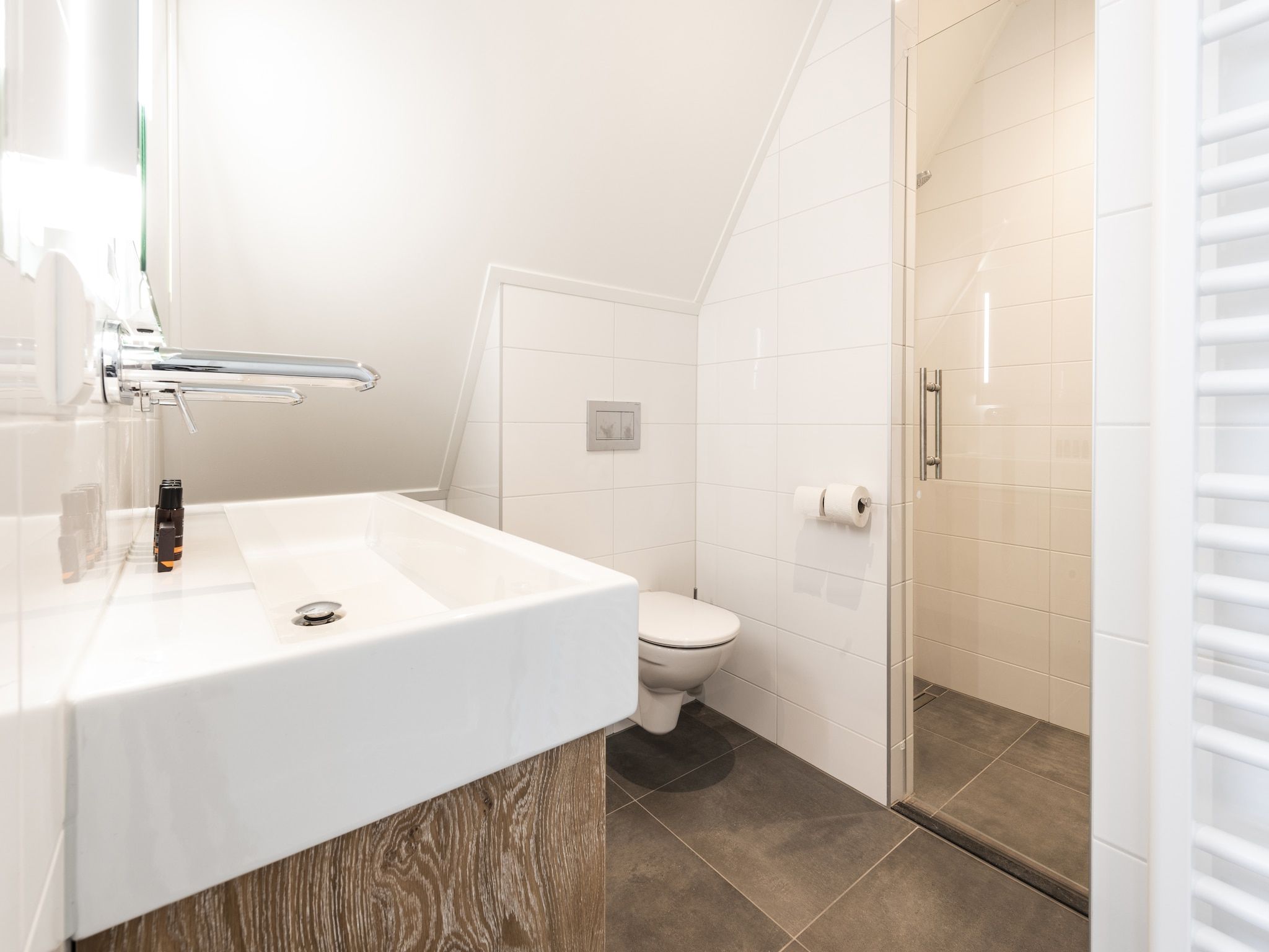 De badkamer van Friese Meren Villa's 2 in Delfstrahuizen