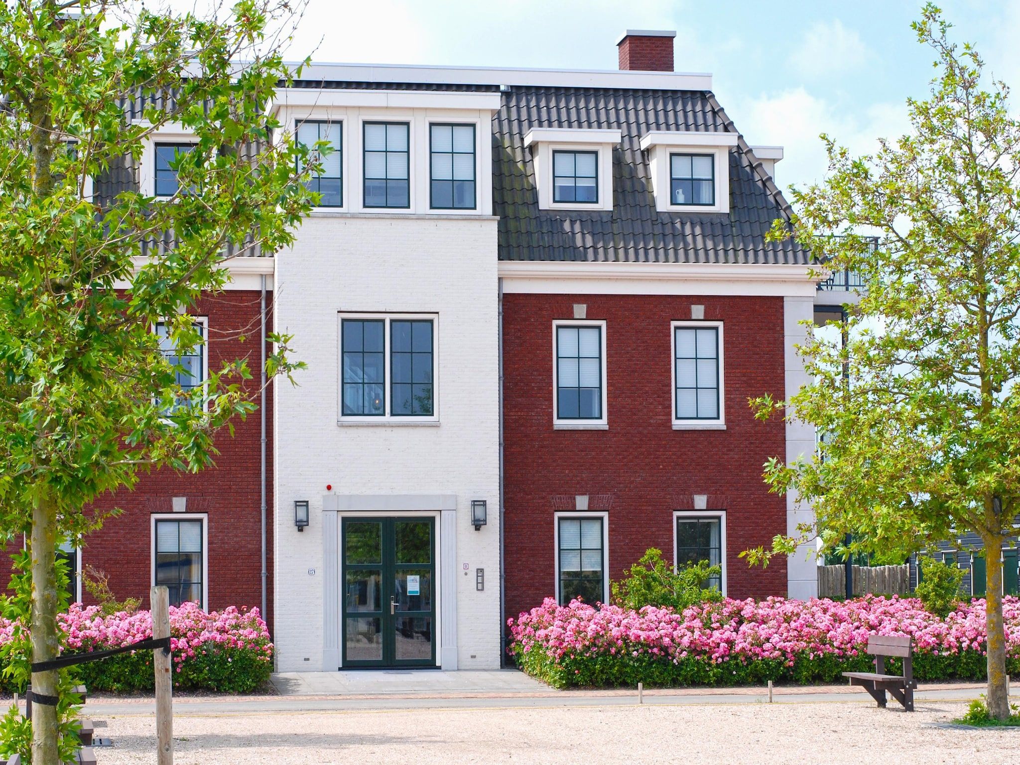 De buitenkant van Zeeuwse Parel luxe Appartement 4 pers 2 bdk in Colijnsplaat