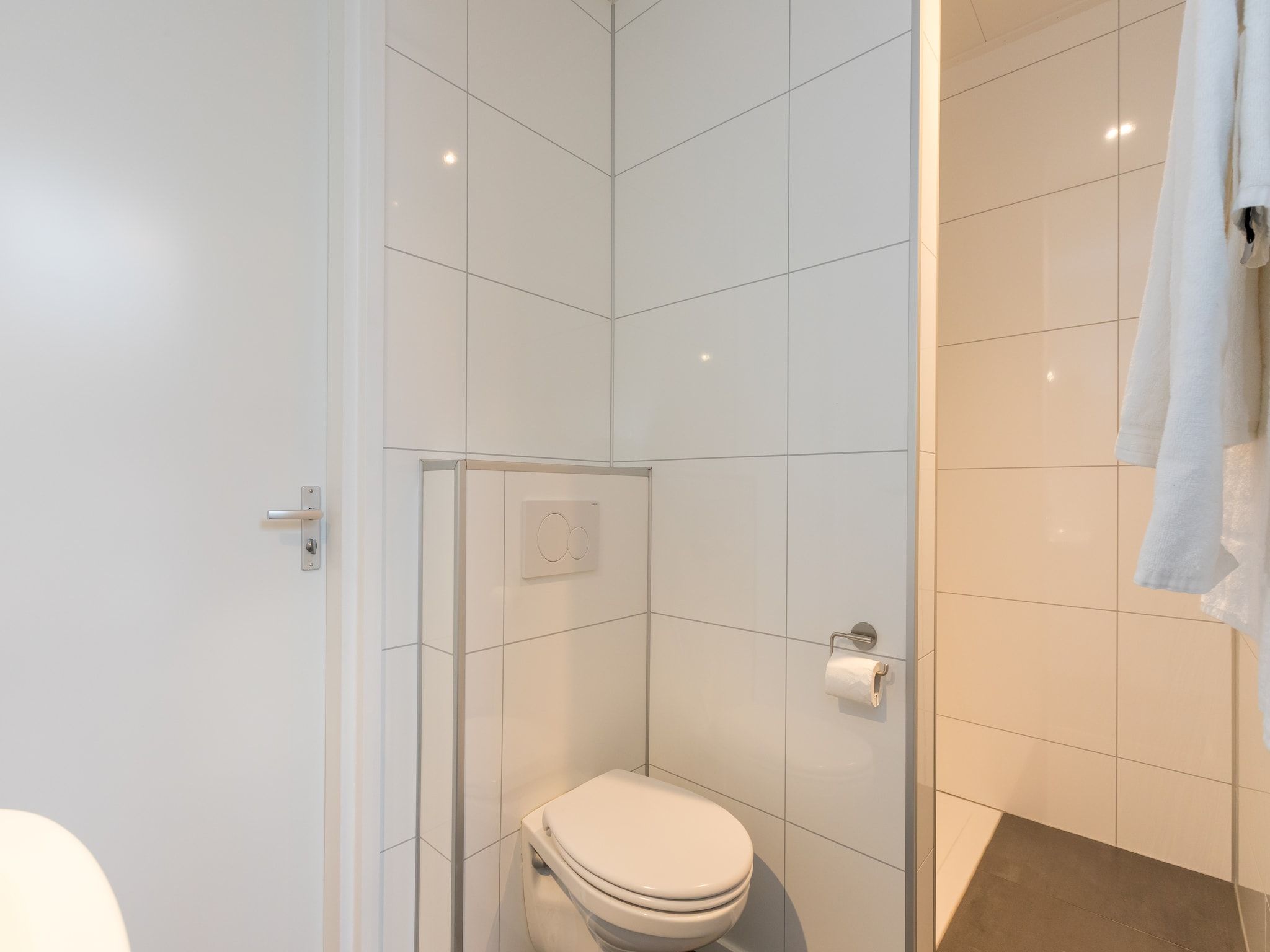 De badkamer van Vroondijk 2-Zeebloesem in Vrouwenpolder