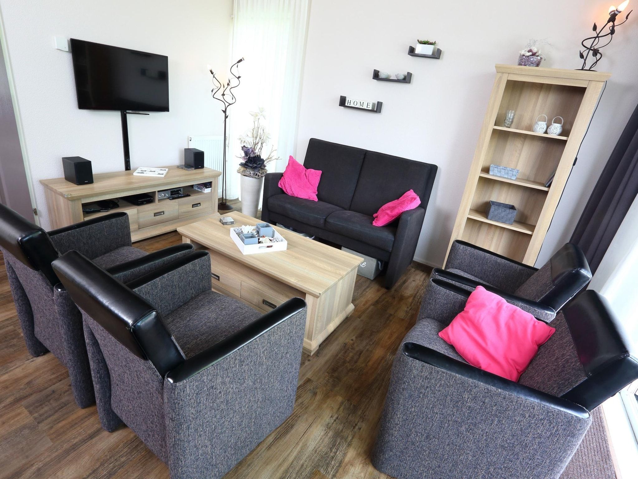 De woonkamer van Vakantiepark Emslandermeer 2 in Vlagtwedde