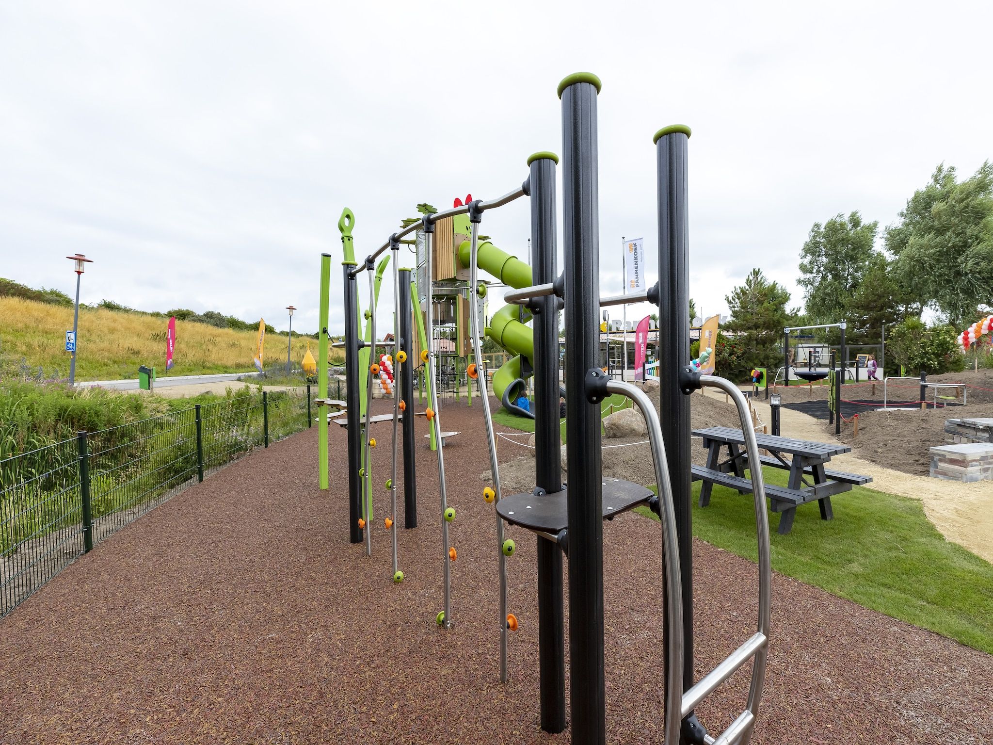 Parkfaciliteiten bij Strandpark Vlugtenburg 12 in 's-Gravenzande