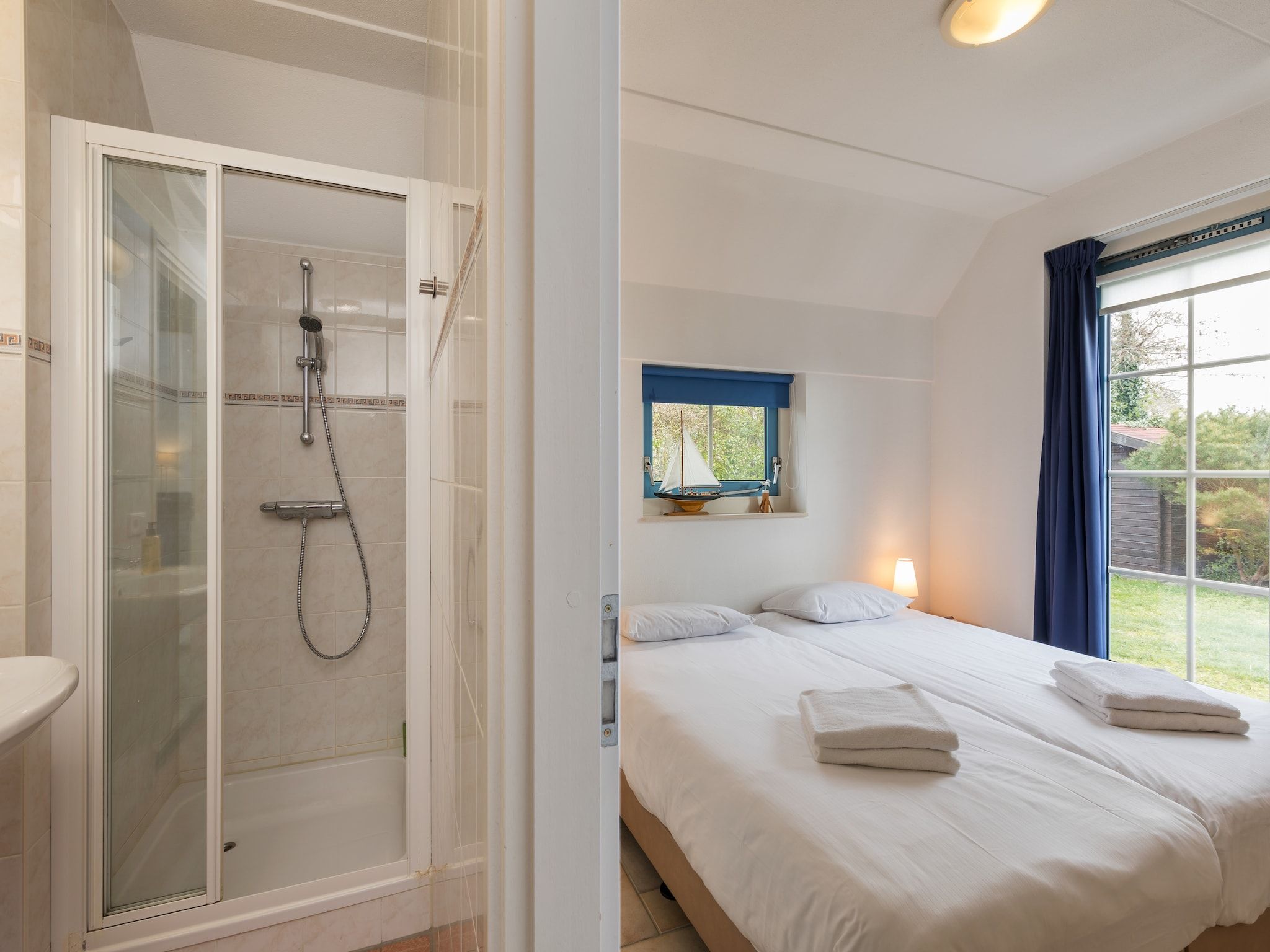 De badkamer van Kustpark Texel 12 in De Koog