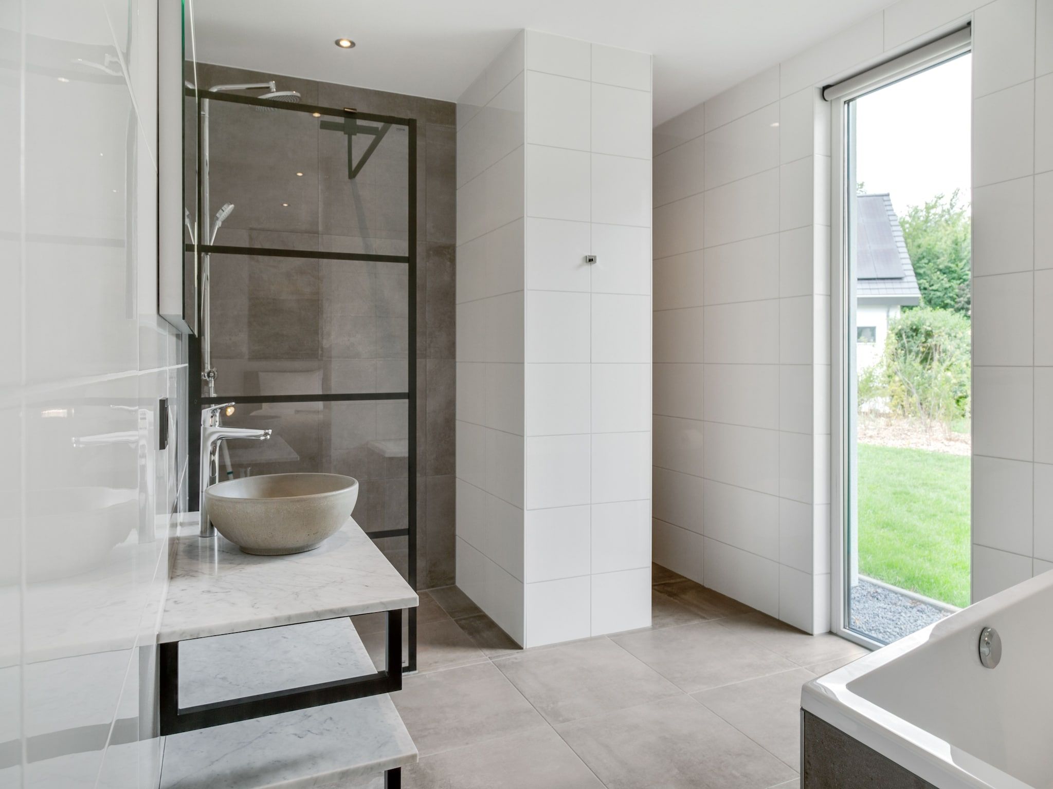 De badkamer van De Koog nr 1 - 6 pers woning de luxe in De Koog Texel