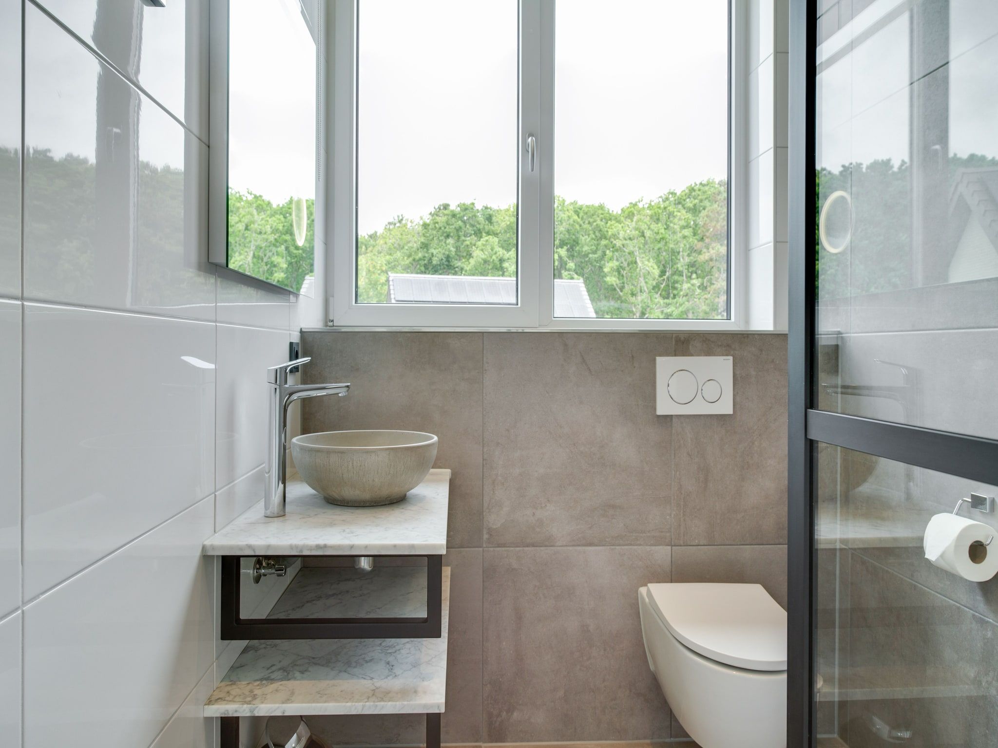 De badkamer van De Koog nr 1 - 6 pers woning de luxe in De Koog Texel