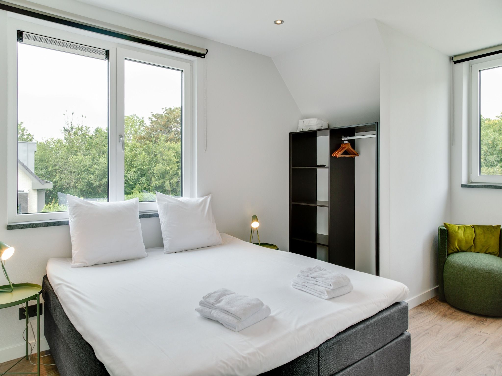 Een slaapkamer van De  Koog  nr 3 - 6 pers woning de luxe in De Koog Texel