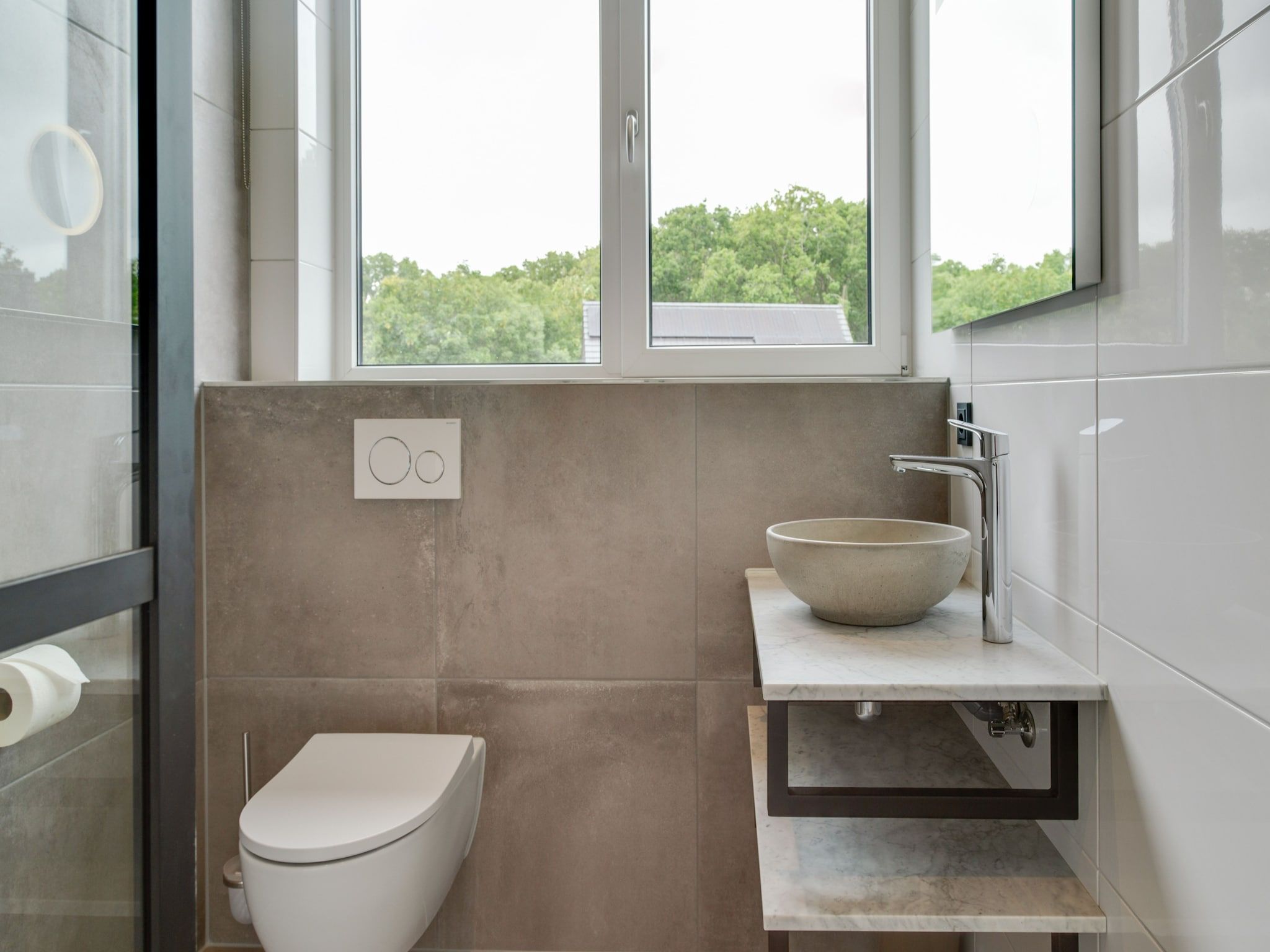 De badkamer van De Koog  nr 5 - 6 pers woning de luxe in De Koog Texel