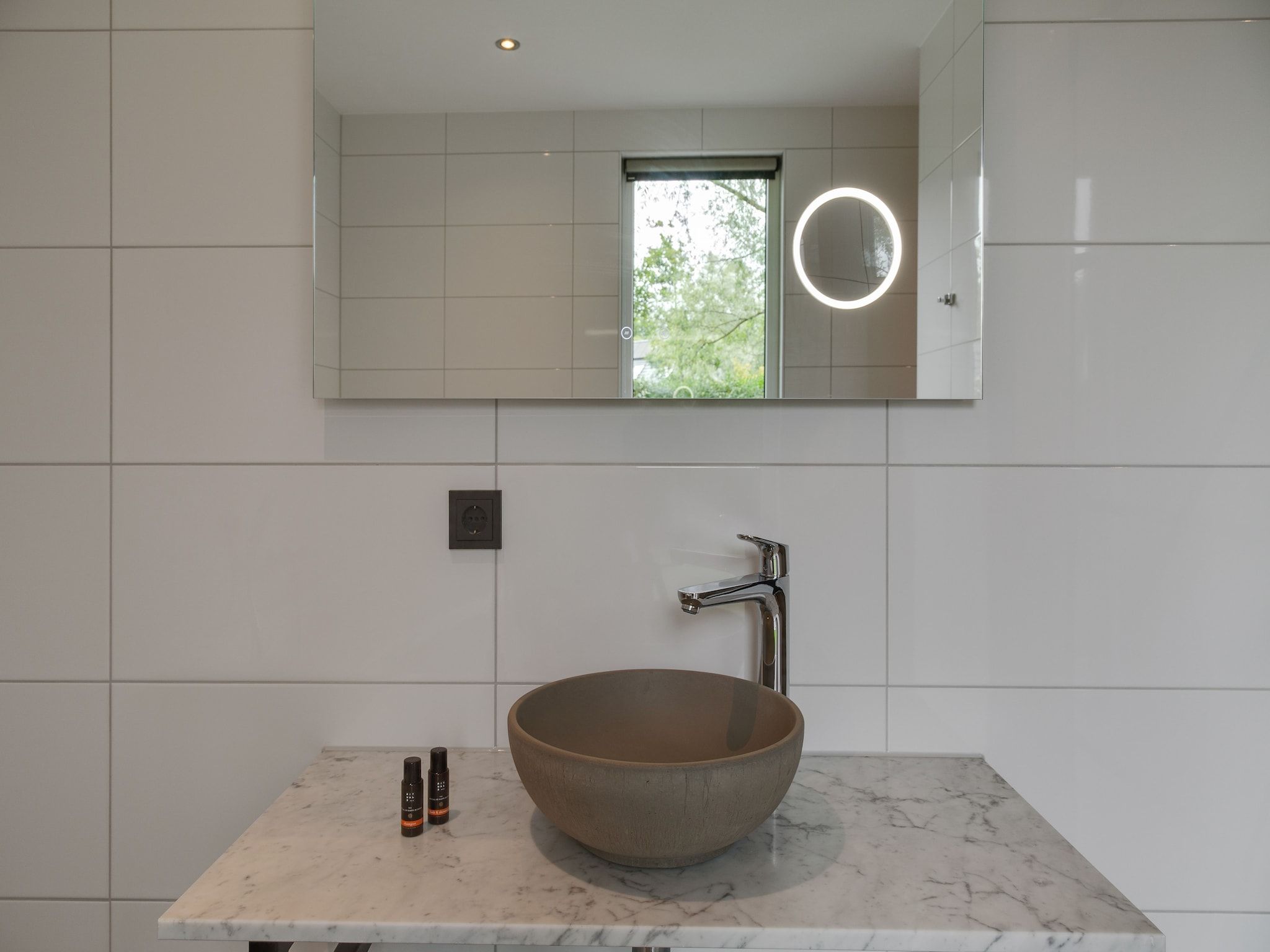 De badkamer van De Koog nr 6 tm 10- 6 pers woning de luxe in De Koog Texel