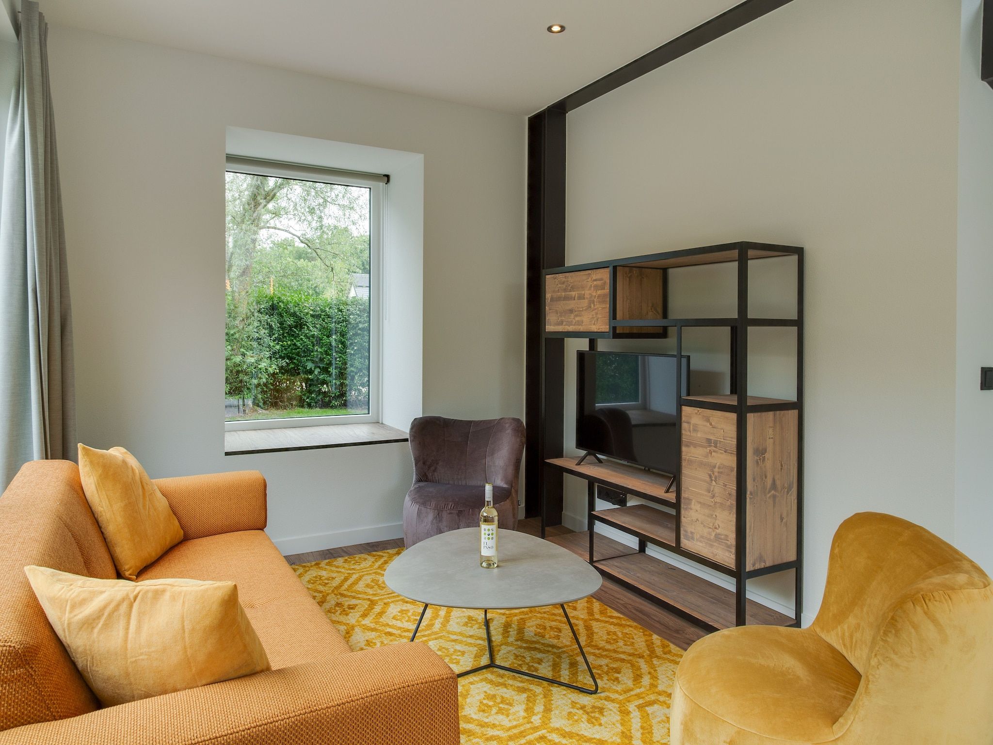 De woonkamer van De Koog nr 6 tm 10- 6 pers woning de luxe in De Koog Texel