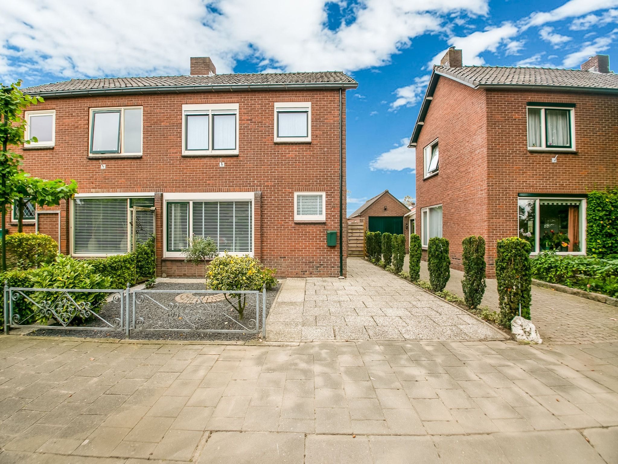 De buitenkant van Hettenheuvel Montferland in Kilder