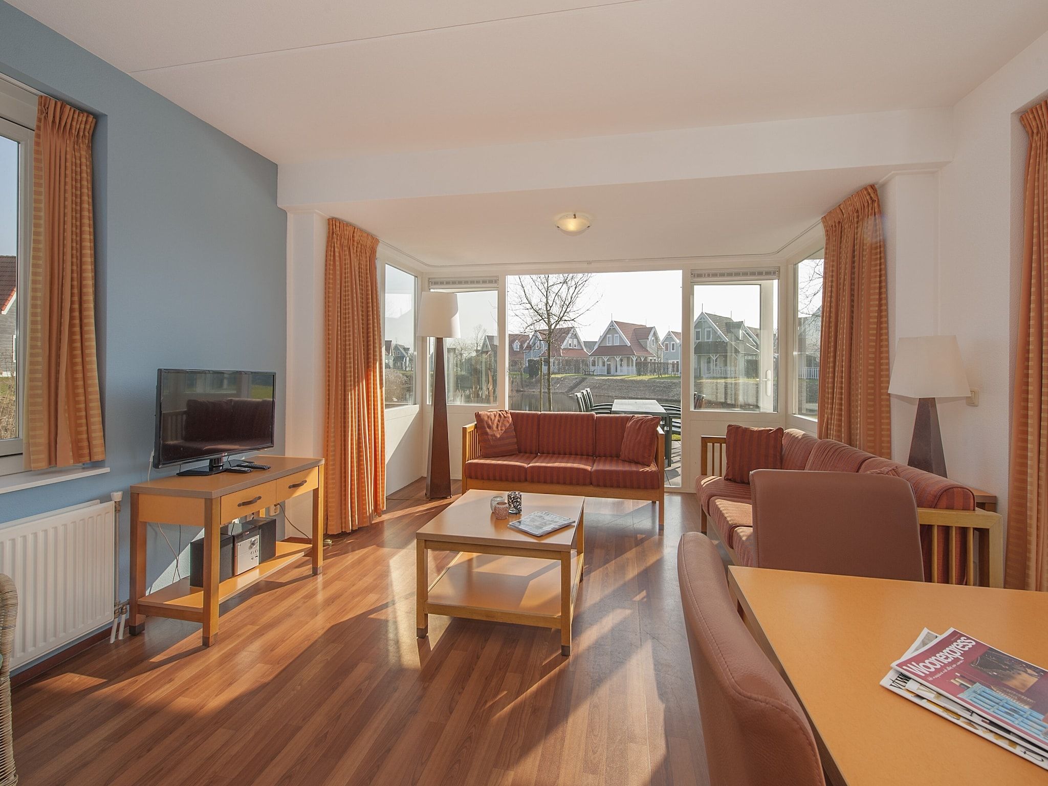 De woonkamer van Aquadelta 40 in Bruinisse