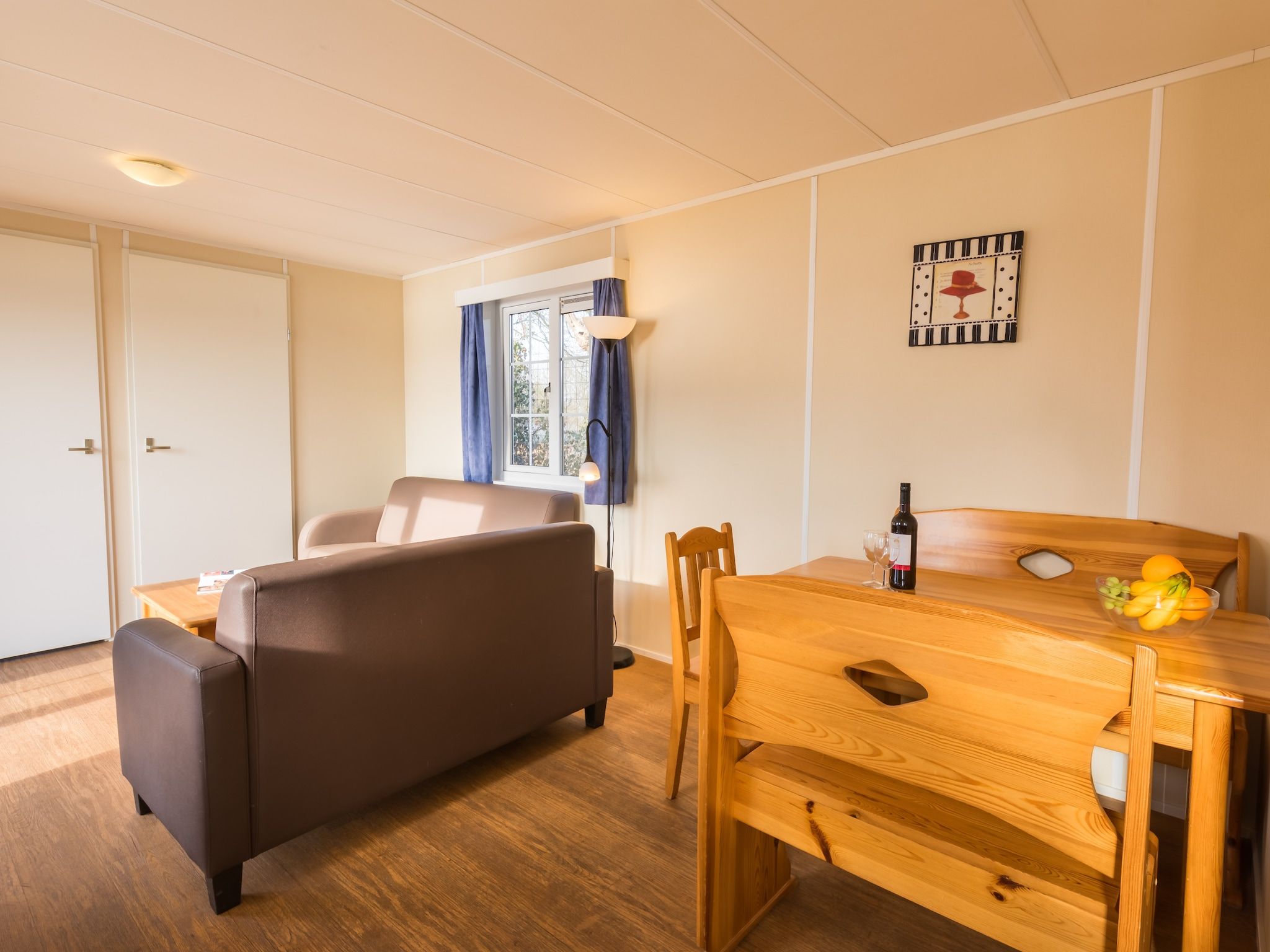 De woonkamer van Vakantiepark Hunzedal 14 in Borger