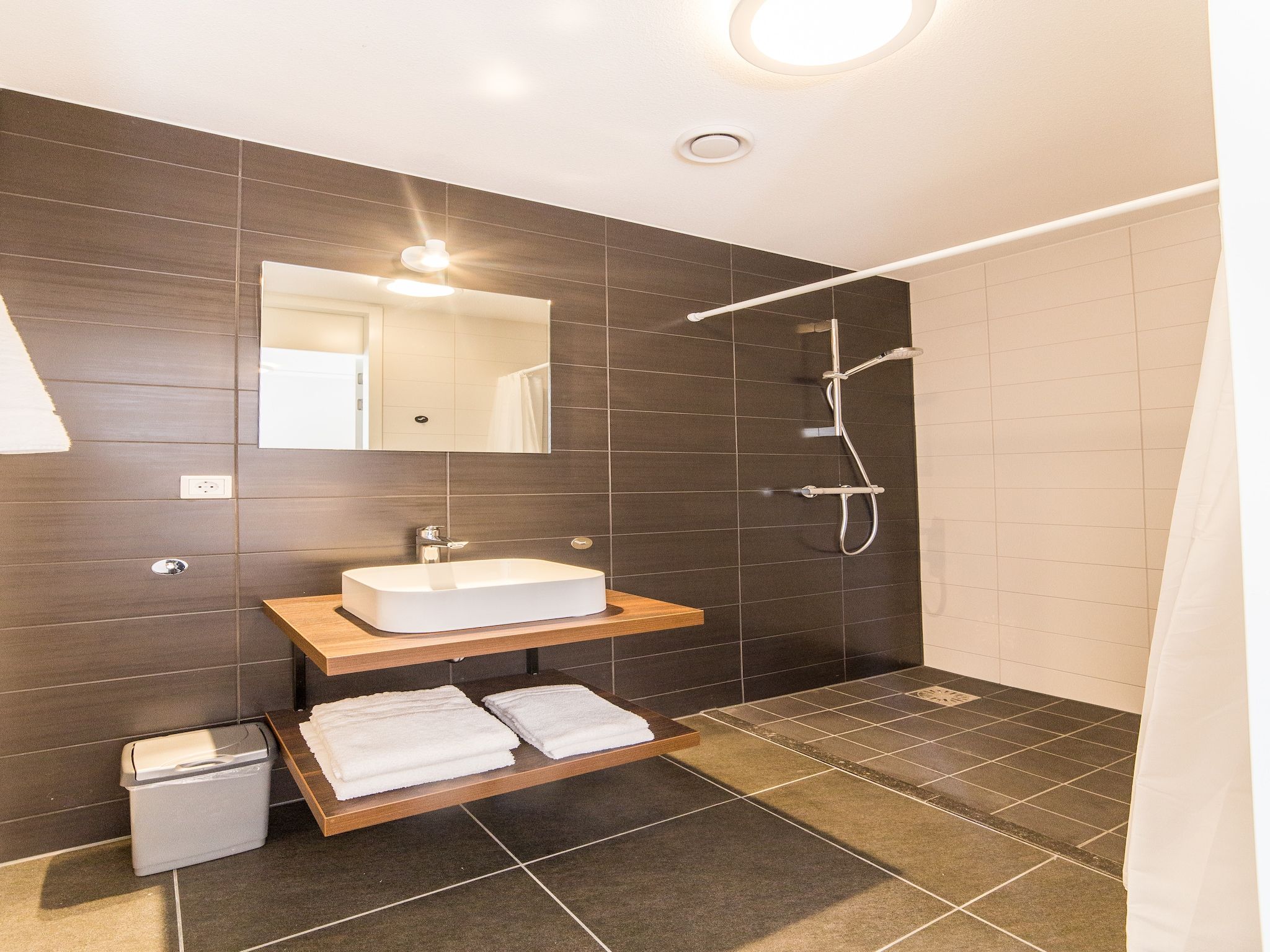 De badkamer van Resort Maastricht 24 in Maastricht