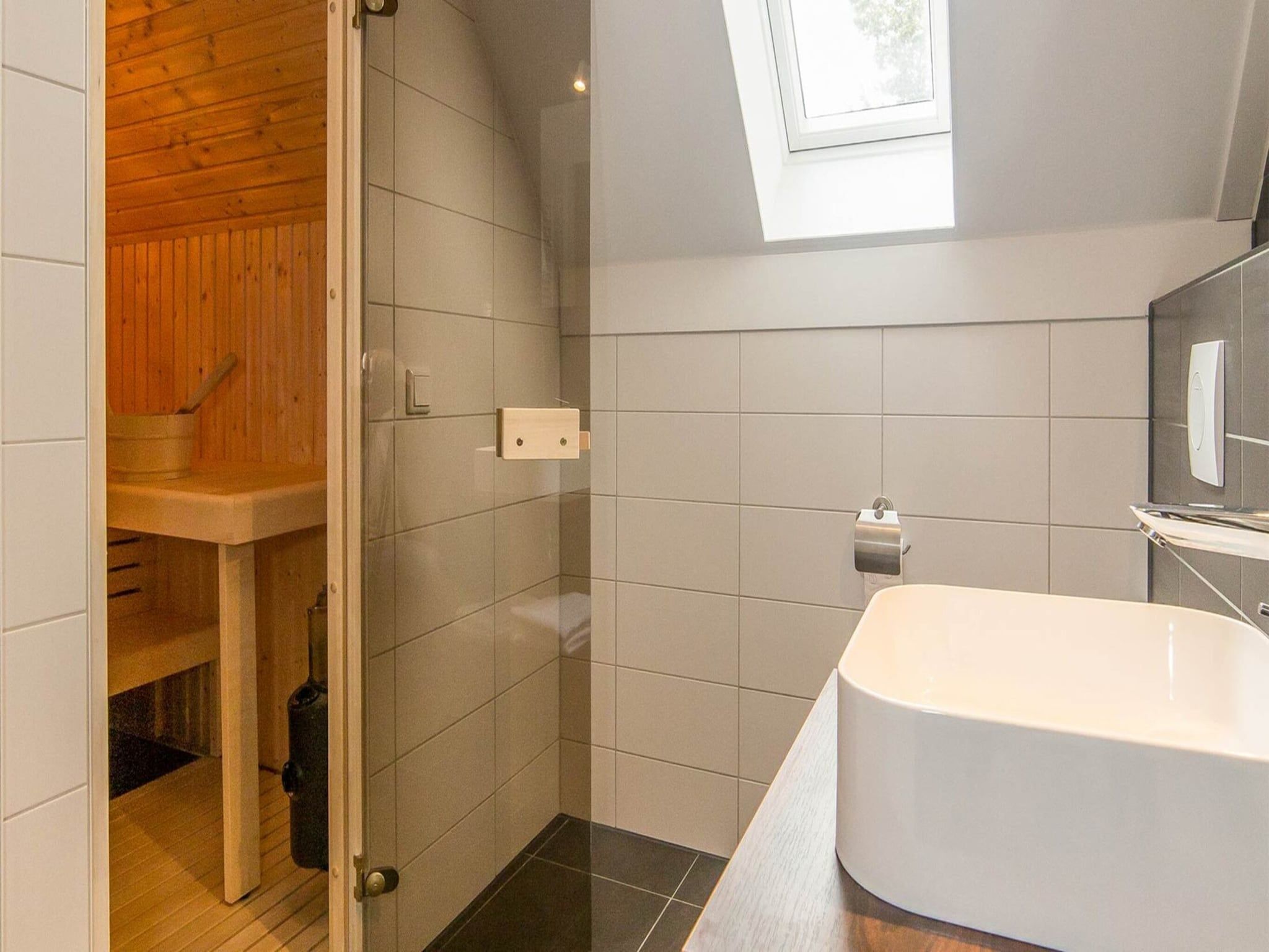 De badkamer van Resort Maastricht 12 in Maastricht