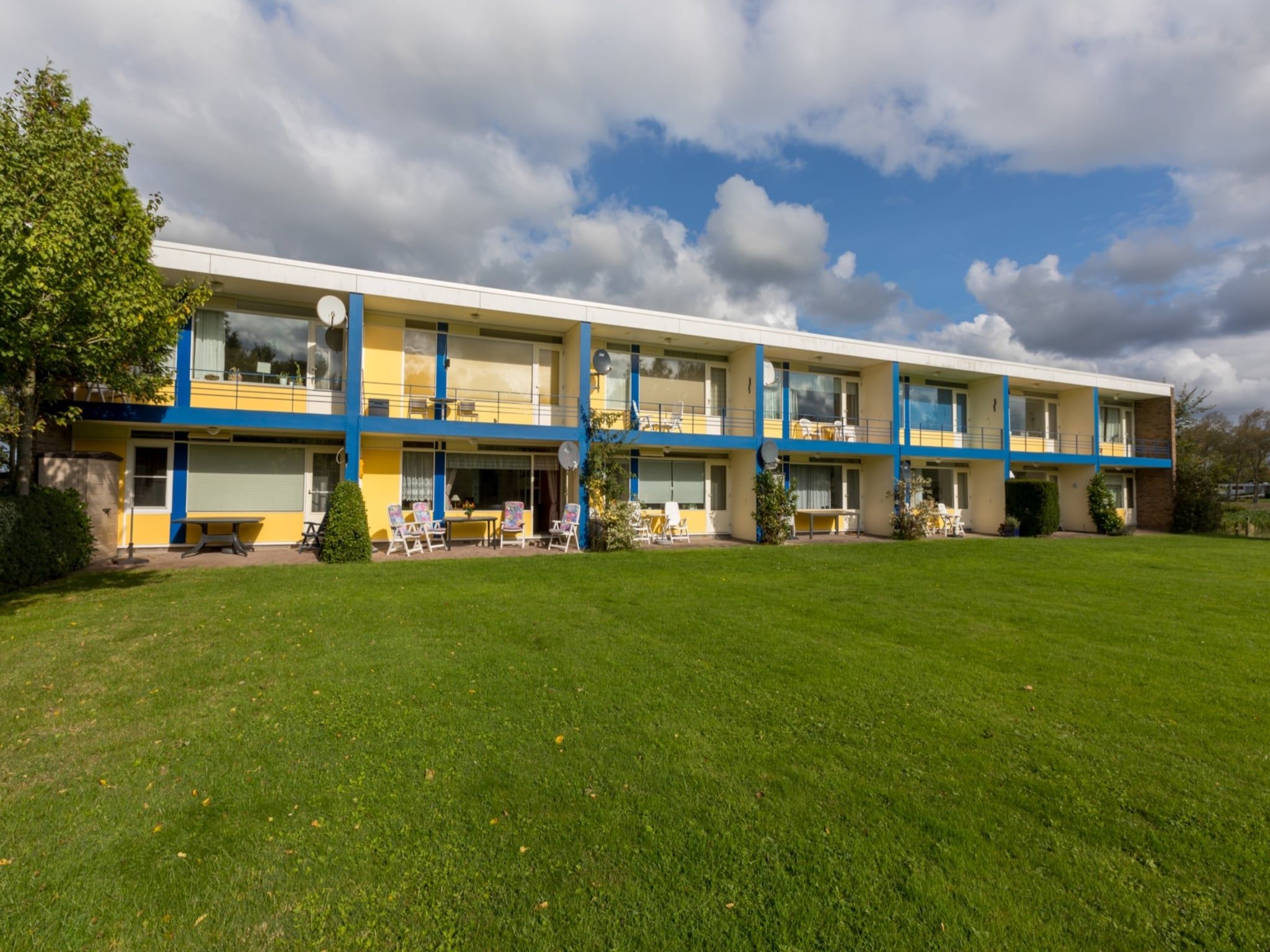 De buitenkant van Appartement - Burg van Woelderenlaan 100-2 in Walcheren